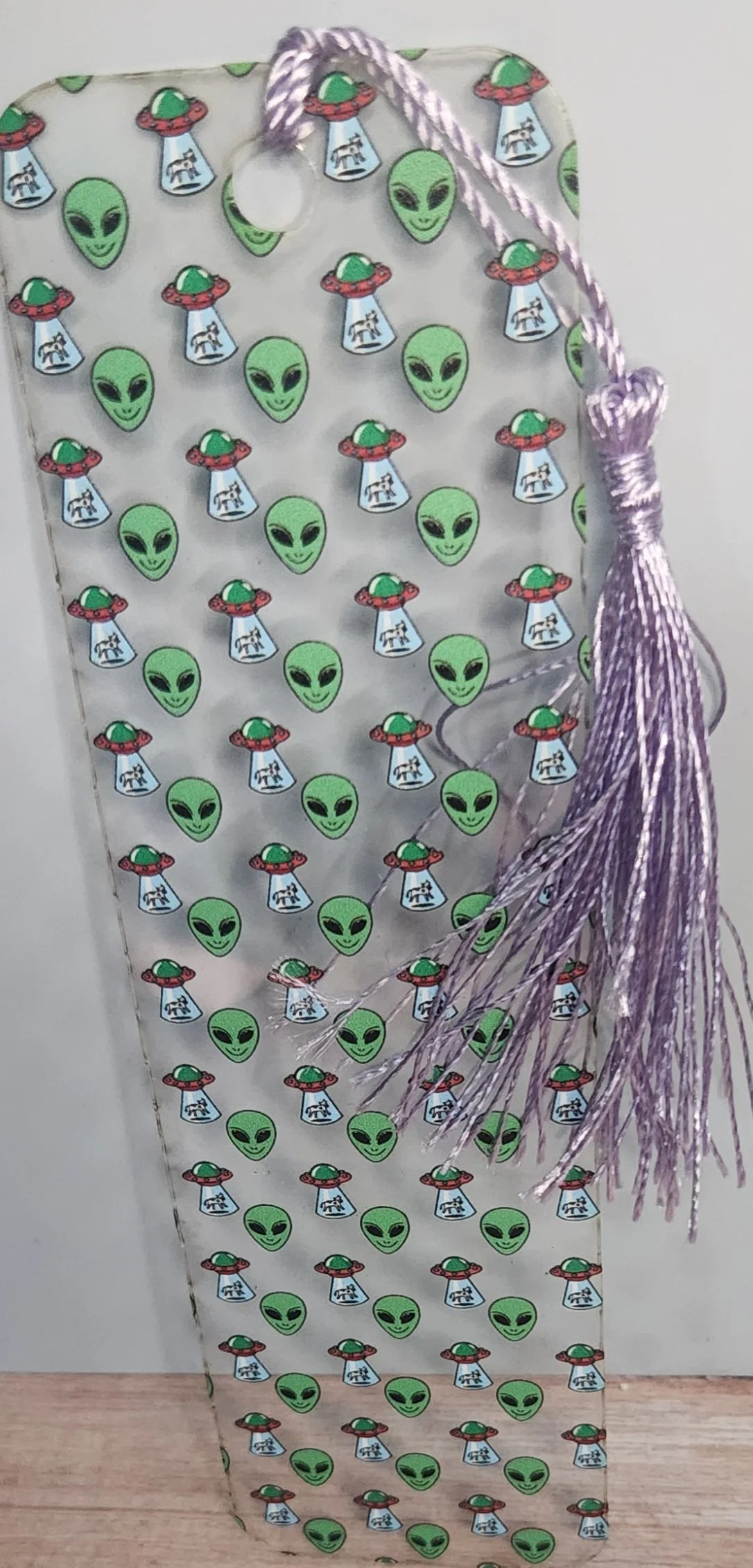 alienbookmark.jpg