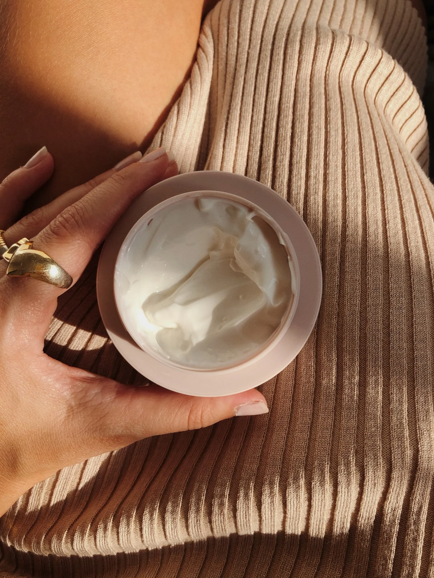 gentle care doesn&rsquo;t need to look the same for everyone.

this is for days when skin needs support.
#sensitiveskin
#gentleskincare
#skinbarrier