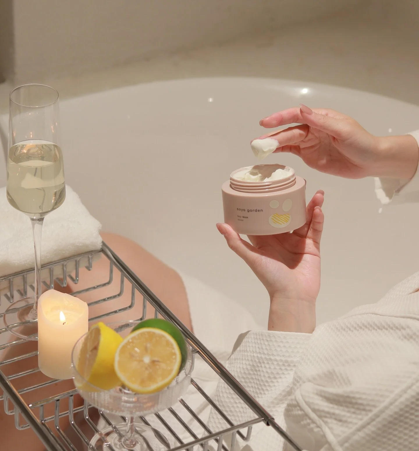 if your skin keeps flaring,
stop escalating.

most reactive cycles don&rsquo;t need more actives.
they need stability.

soy mask supports recovery
without stripping or overstimulating.

2&ndash;3 times weekly.
15 minutes.

#reactiveskin #soothingmask