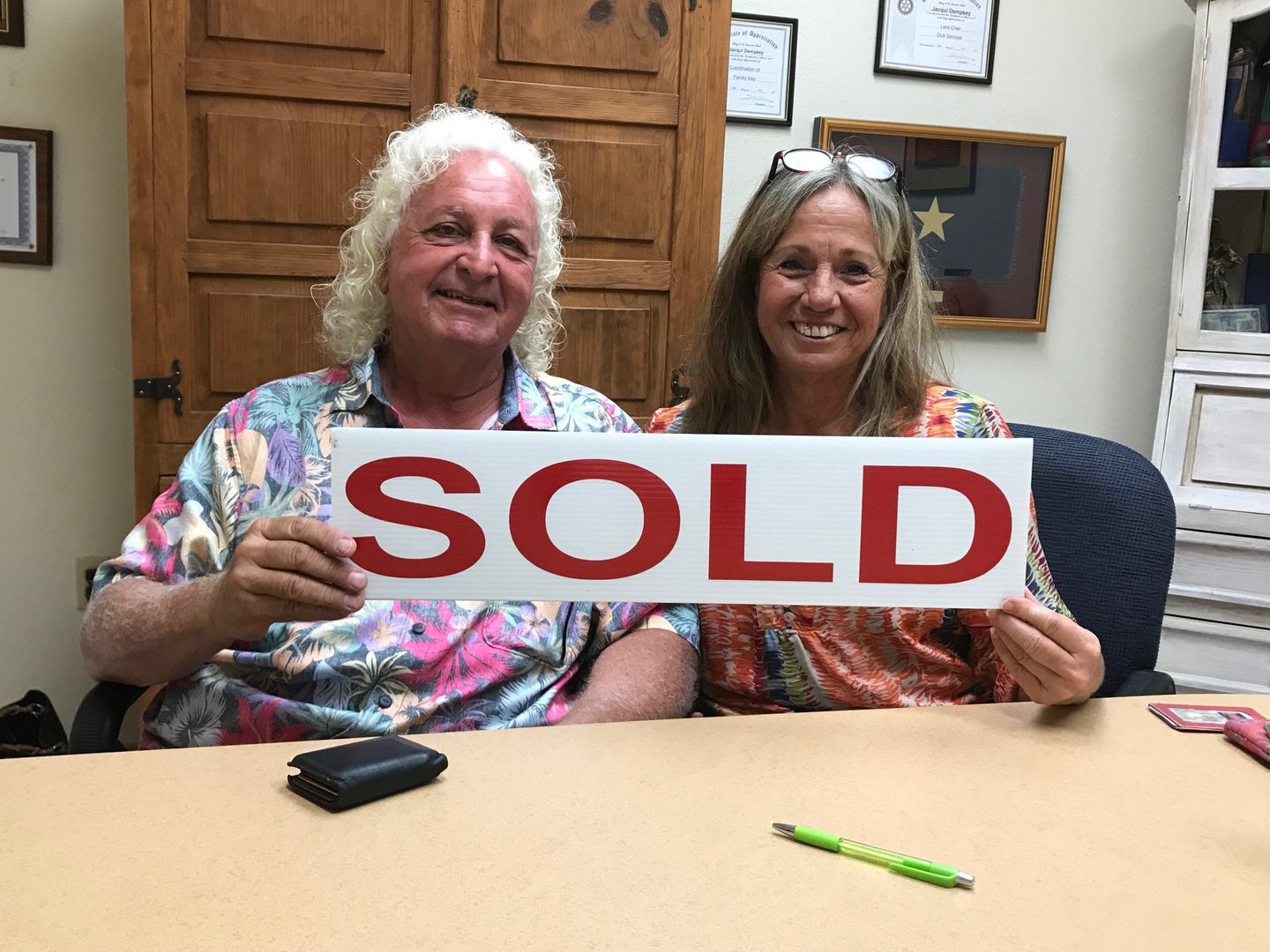  We owned a house and a condo on SPI. we contacted Dina to see our house in 2018. She did a marvelous job. She is one of the most professional, organized and hard working Real Estate agents we have ever worked with. When we decided to sell our condo 