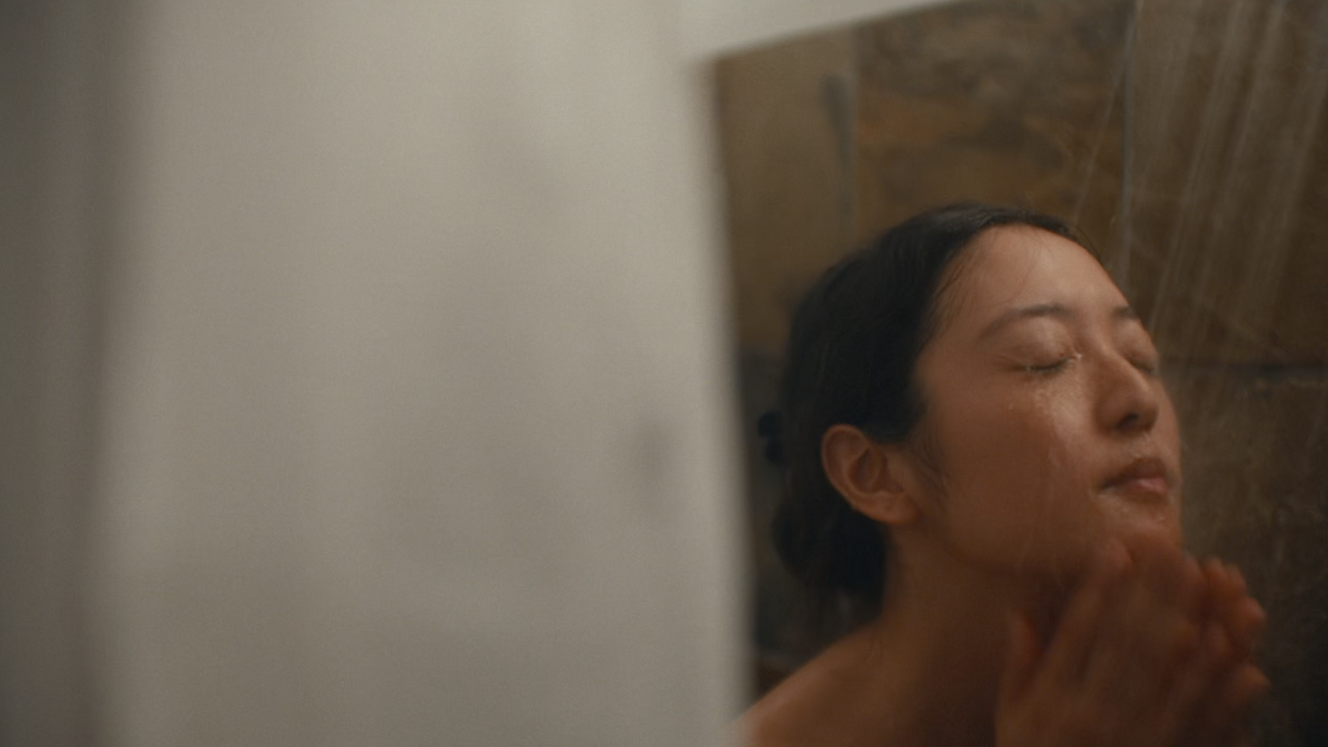 01 WritingForTimothee Stills 206.png