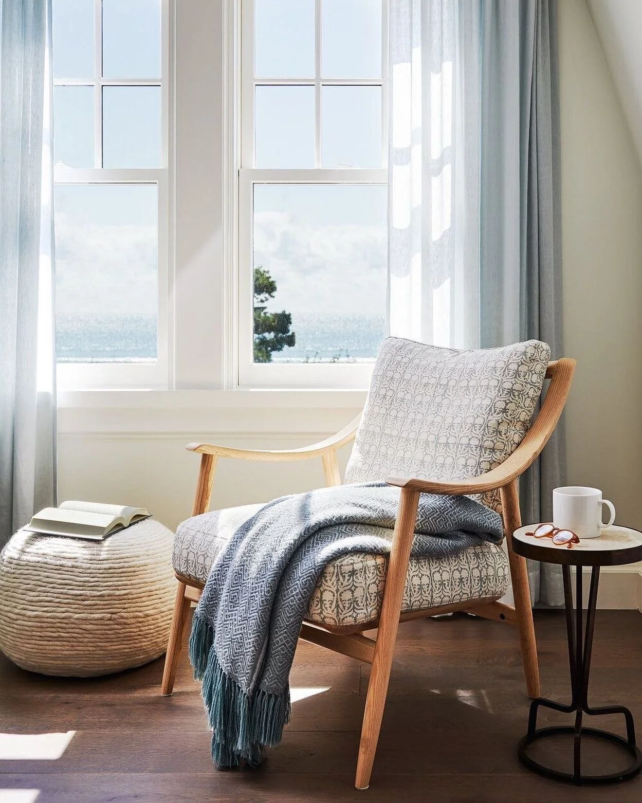 Interior design 

#classyinteriors #interiordesign #design #furniture #homedecor #homedesign #interiorandhome #interior4all #interiordecor #interiors #decoration #interiordecoration #decor #luxuryhomes #scandinaviandesign #dreamhome #homestyling #cla