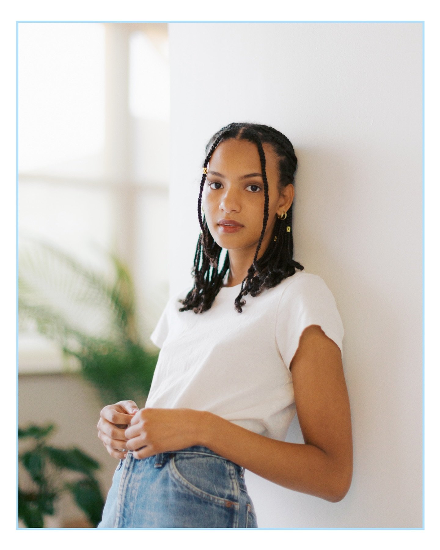 Simple &amp; soft portraits w/ Maeleisa
