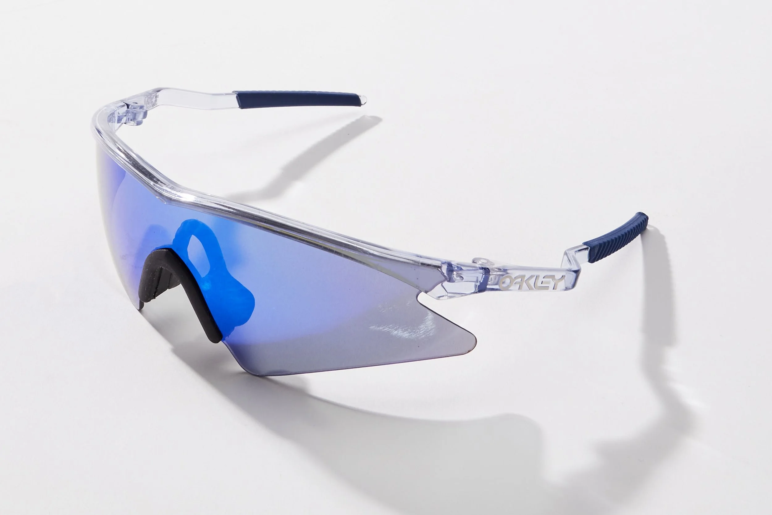 Vintage 90s Gen 1 Oakley M Frame Mumbo Sunglasses — ORNAMENTAL EXCESS