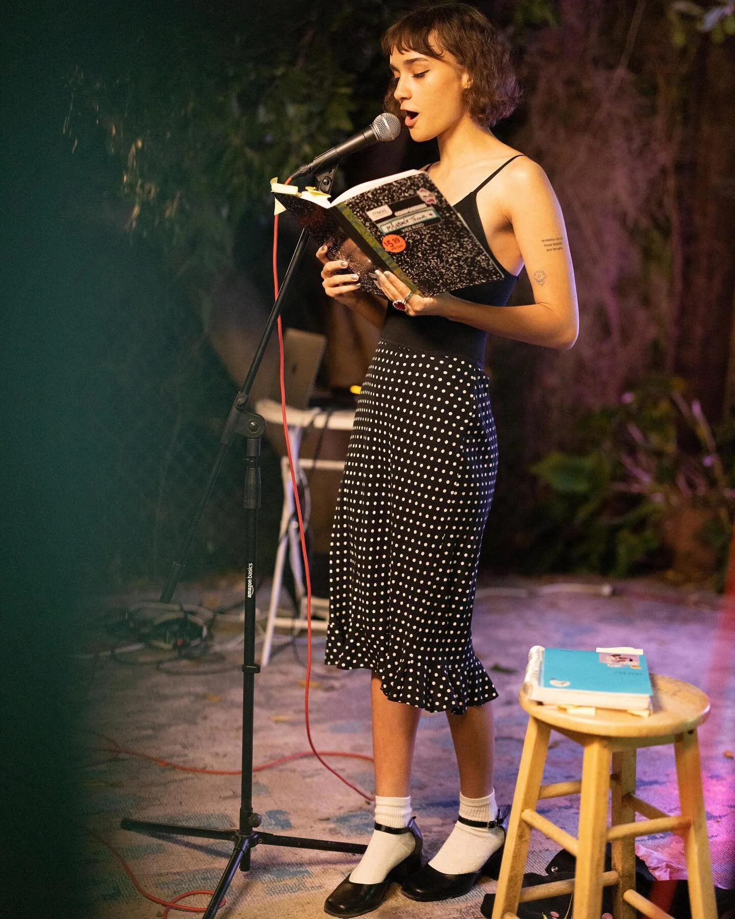 5/12 show &amp; party in support of @latenants 🤍

w @mackenzie @jondalygram @bejohnce @mayleetodd @bugmanes &amp; DJ @nickgodmode / @smartdumb.info 

many thanks to ur beautiful emcee &amp; co-producer @ambercrollo seen here making bday girl @violet