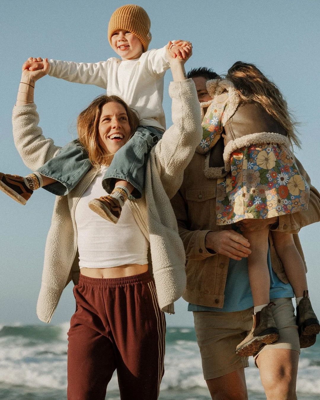 I didn’t realise how much I needed this.
A day by the sea, camera in hand, surrounded by creatives who just get it. The @wearefeelgoodfolk workshop felt like a deep breath — the kind you don’t know you’ve been holding.
First