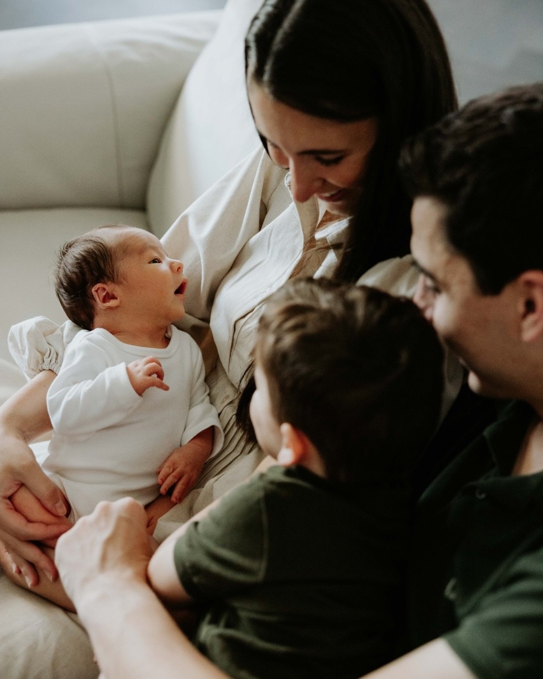 Fourth time photographing the Katsoutas family&hellip; and this one felt extra special welcoming baby Samuel into the world! 

When we first met, I still remember baby Alexander sleeping through the most peaceful session. Everything felt slow, quiet,
