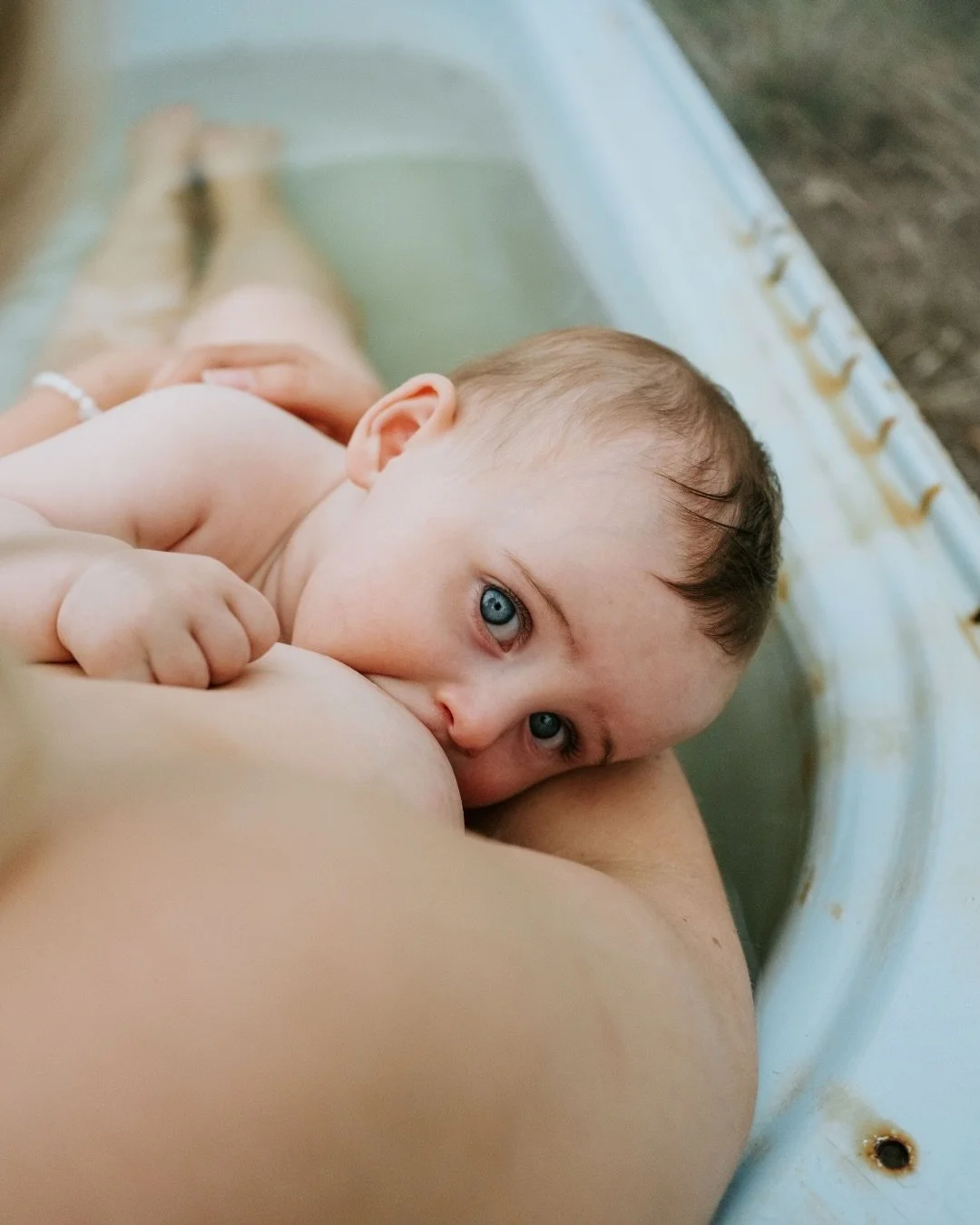 Capturing Aspen and Eli was a must after hearing about their feeding journey and what it took to get here. 🥹 The mother and child bond is just so INCREDIBLE 🥰

&ldquo;I never thought I&rsquo;d be able to feed this far. I pumped for 4 weeks, nipple 
