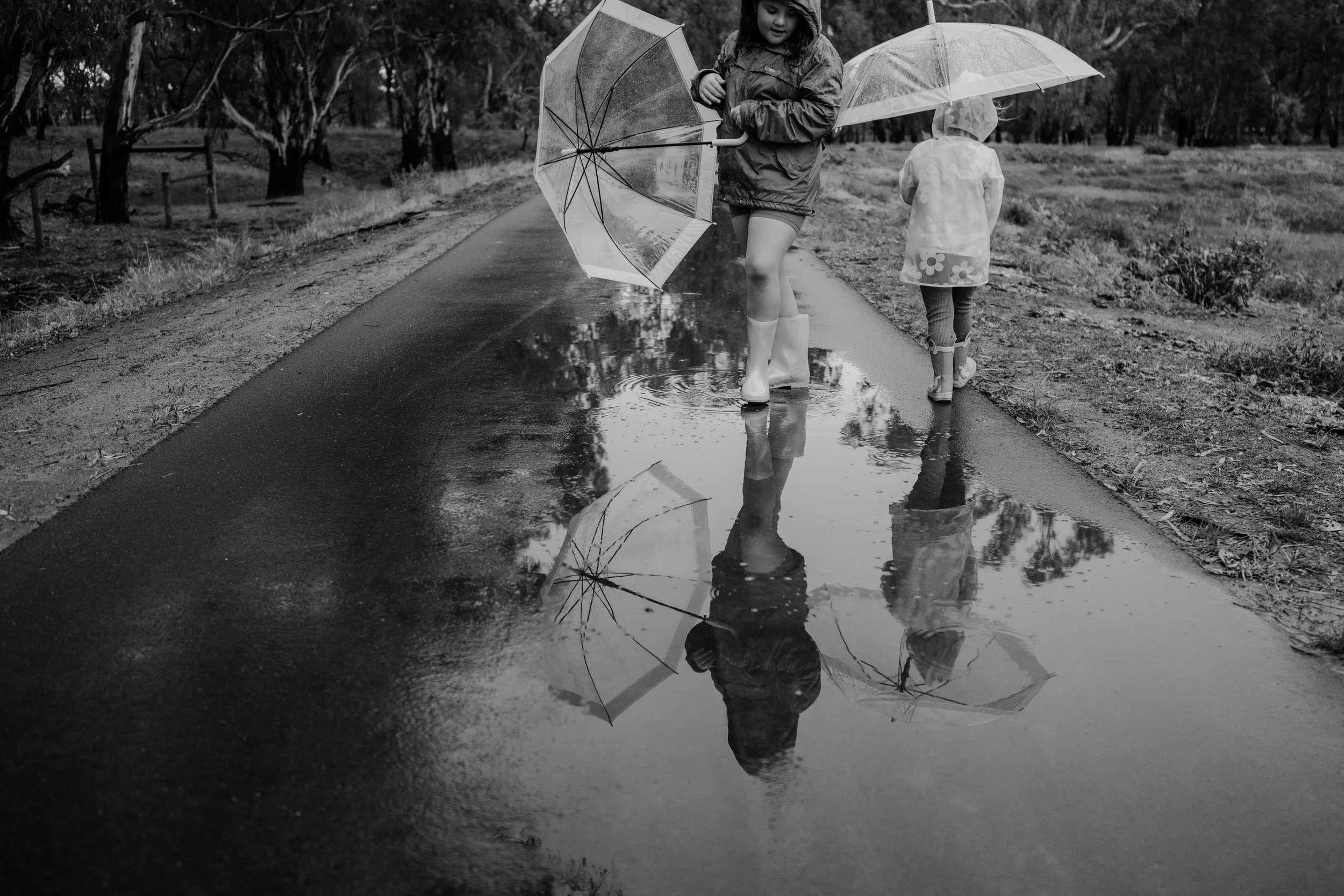 Raising girls who know how to dance in the rain ✨

#fujixt5 #grainydays #dancingintherain #candidchildhood #cameramama