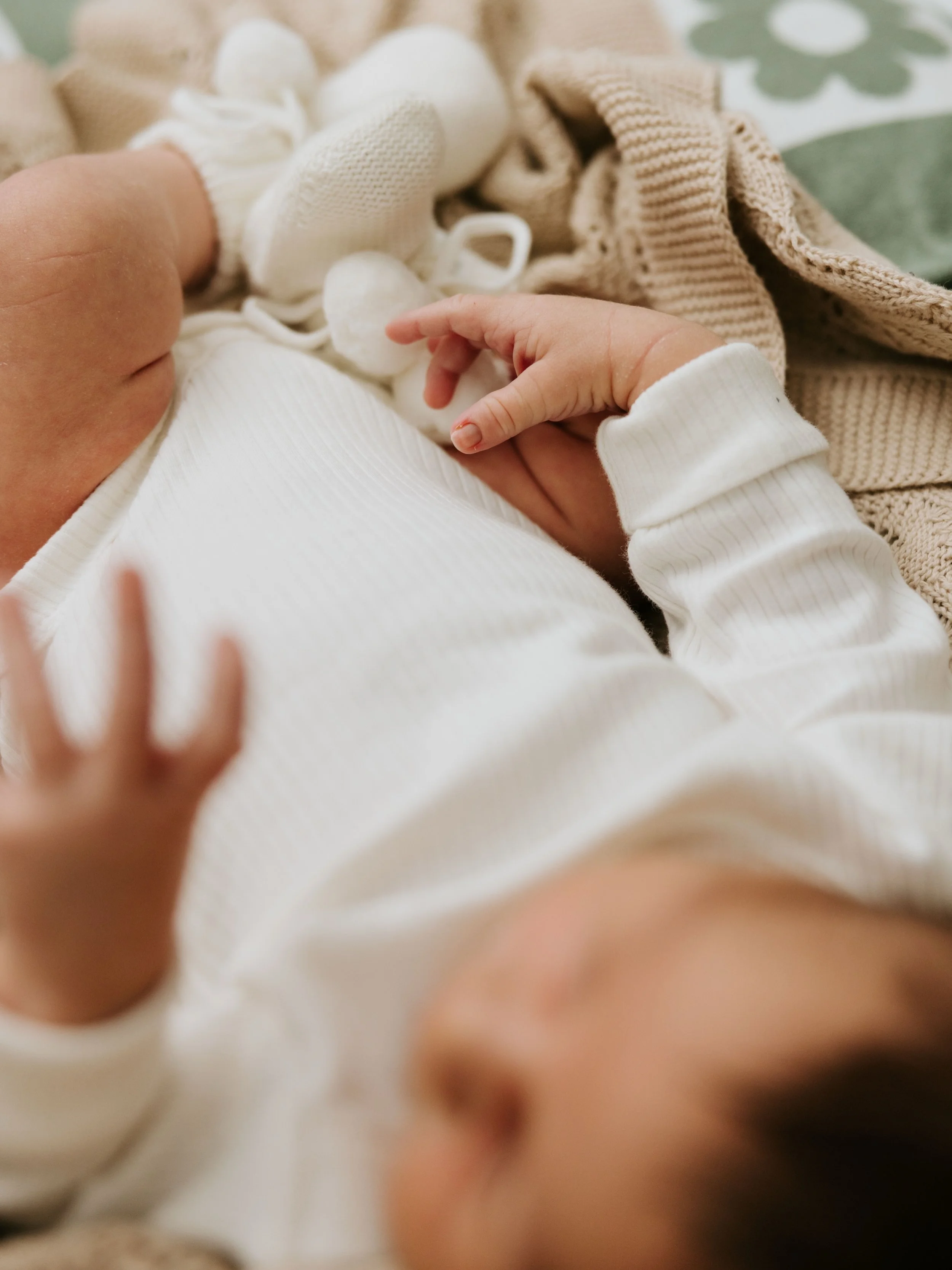 A tiny hand, and a little Monday check-in 🤍

Life and business have been wonderfully full lately.

I&rsquo;ve been photographing so many beautiful families, babies and businesses, but between editing, kid sport, school life and everything else that 