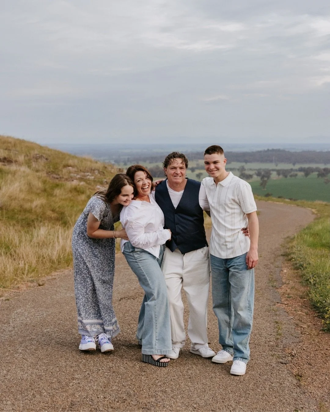 The Hetherington Family 🤩 

No better backdrop for this beautiful family than what they love to do together. Even more special for Todd, bringing back the NZ views, reminding him of home. 

Whoever said older kids wouldn&rsquo;t love having their fa