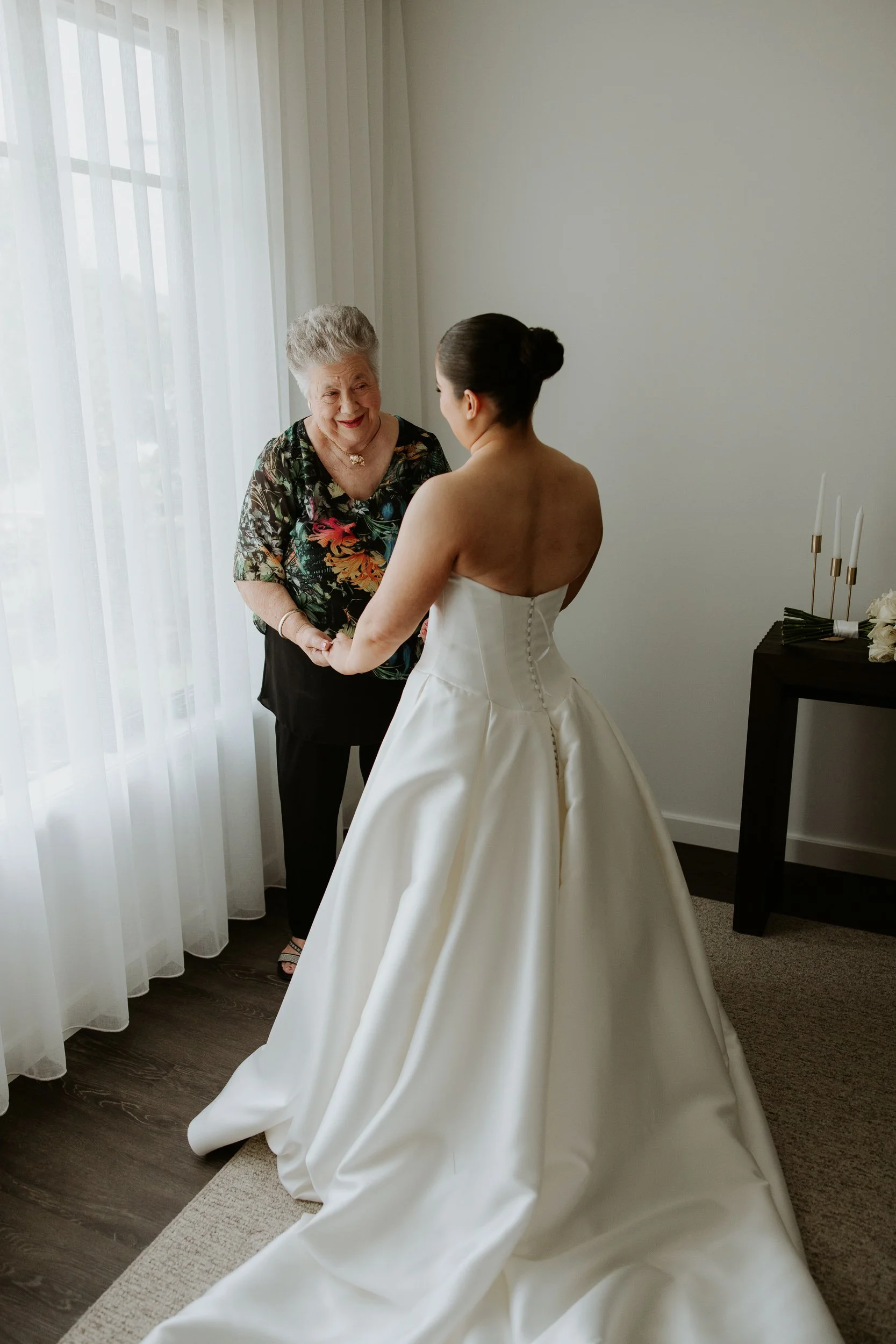 shepparton wedding photographer woolshed025.jpg