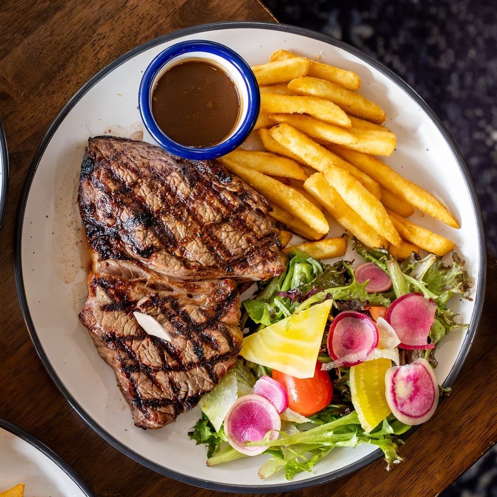 The weekend isn&rsquo;t over yet! 🎉

For just $19, enjoy a delicious 200g Rump Steak served with crispy beer battered chips and gravy. Feeling extra hungry? Add a refreshing salad for only $2 more! 🥩🥗

Available from 5:30pm to 8:30pm. Don't miss o