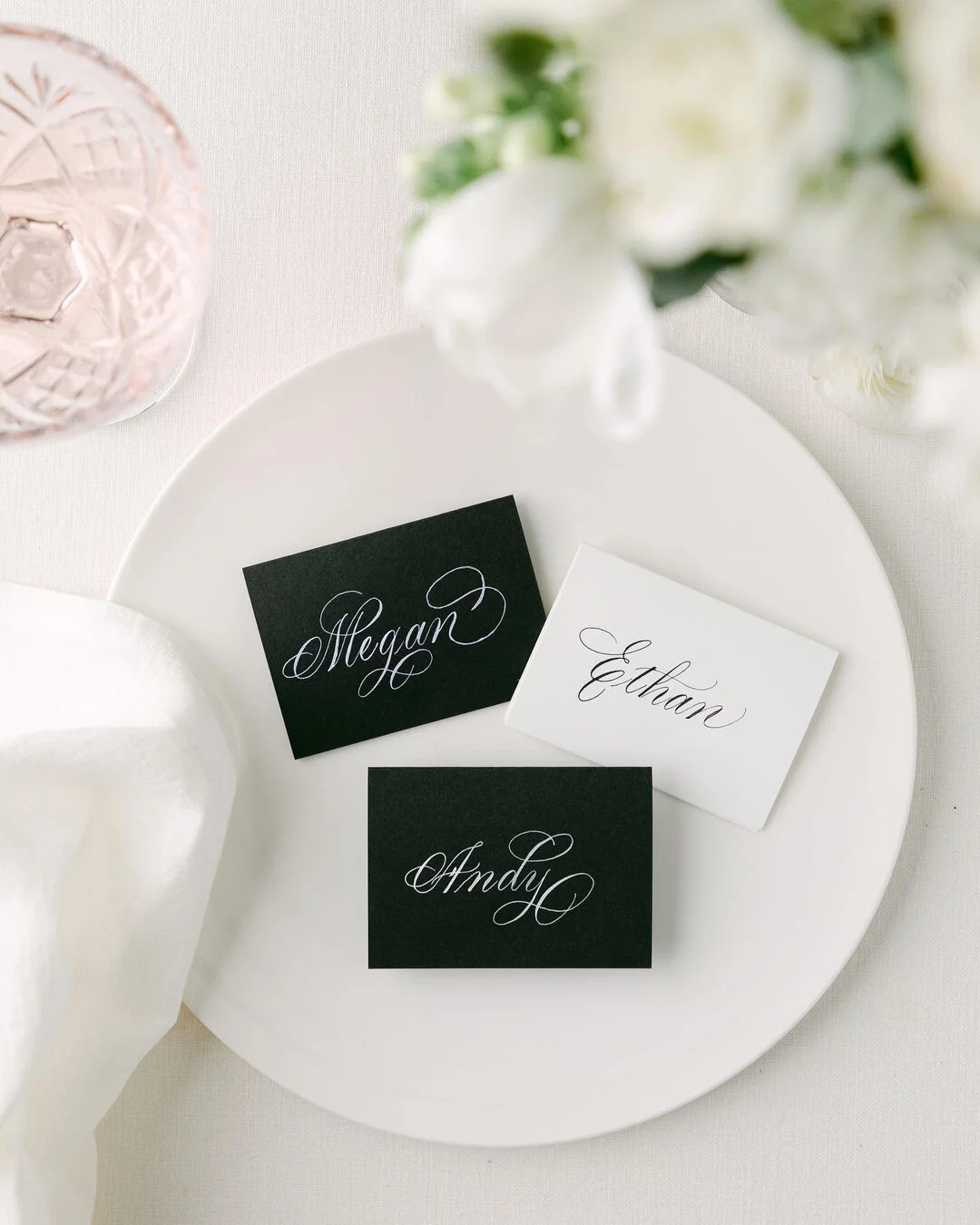 We're here for this gorgeous flourishing by @captivating.calligraphy 
#repost @captivating.calligraphy
.
Looking for ways to incorporate handwritten calligraphy into your wedding reception? There are many ways to make