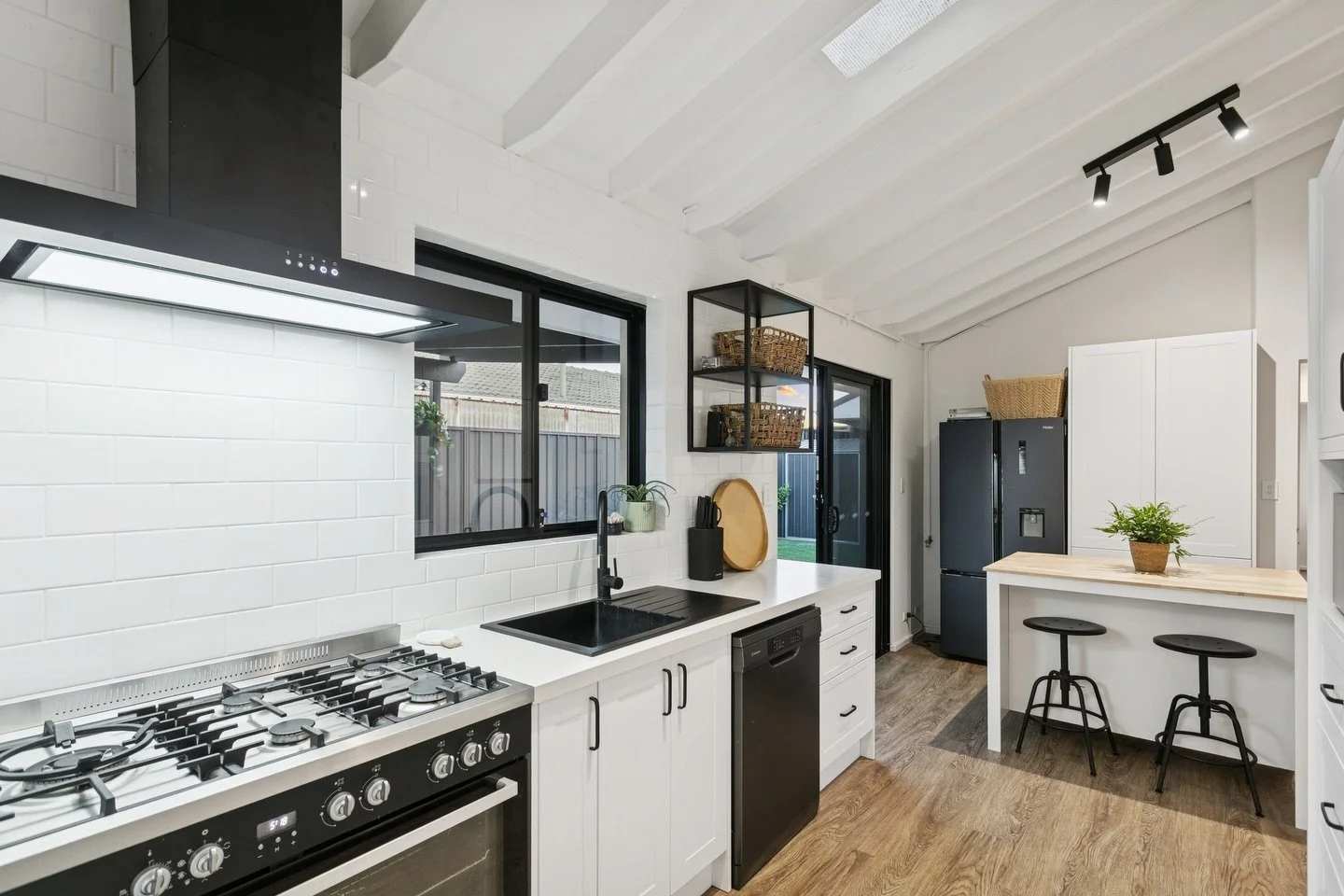 Effortless Contemporary Style | For Sale

16 Bullara Road, Craigie

3 bedrooms | 1 bathroom | 2 car garage

Bathed in natural light and finished in a refined neutral palette, this beautifully renovated home delivers effortless contemporary living.

S