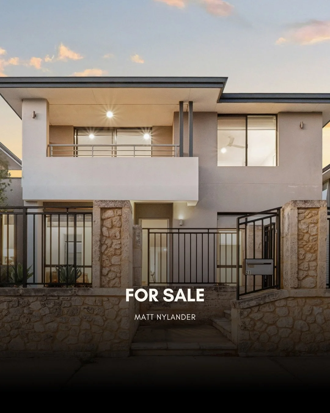FOR SALE // Serene Family Retreat

21 Bengello Place, Burns Beach

4 Bed | 3 Bath | 2 Car | Pool

Grand in presence and designed for effortless family living, this spacious home delivers light filled interiors, multiple living zones and seamless indo