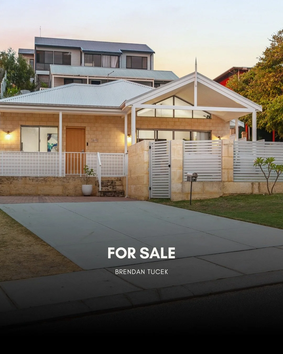 FOR SALE // Beachside Tranquillity

📍 11A Javez Drive, Quinns Rocks

🛏 3 Bedrooms
🛁 2 Bathrooms
🚗 2 Car

Bathed in natural light and accompanied by the gentle sounds of the ocean, this sunlit home showcases striking raked ceilings, high-end finis