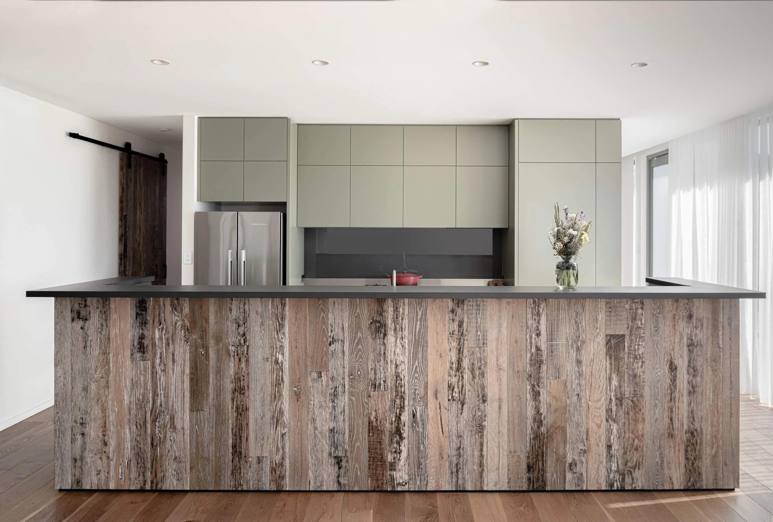Contemporary off-grid luxury at Seven Mile. Premium architectural photography and film documenting an off-grid custom build by QBC Constructions in Regional NSW.