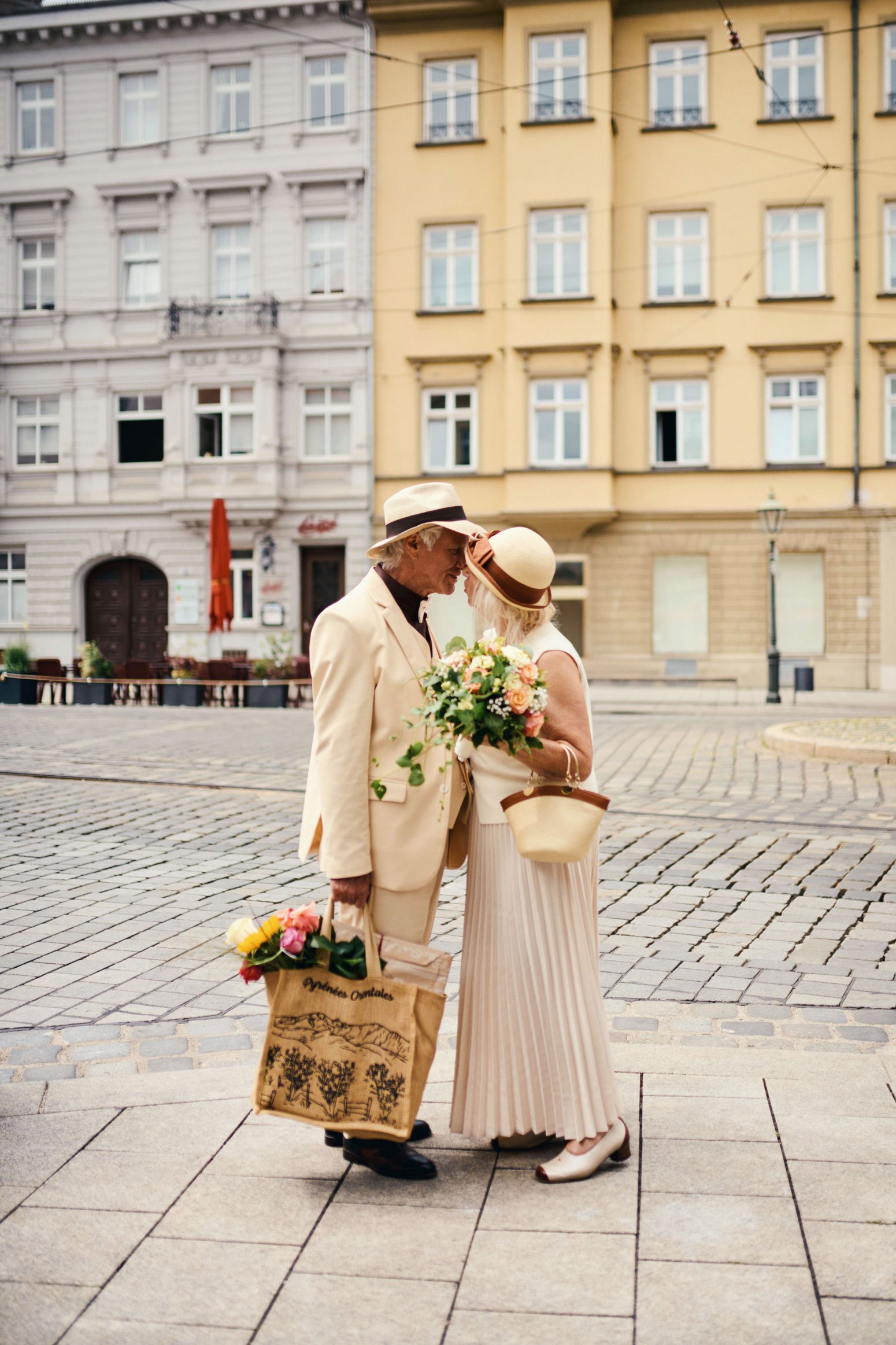 Hochzeit in Augsburg im Standesamt Maximilianstraße – Sektempfang im Pantheon