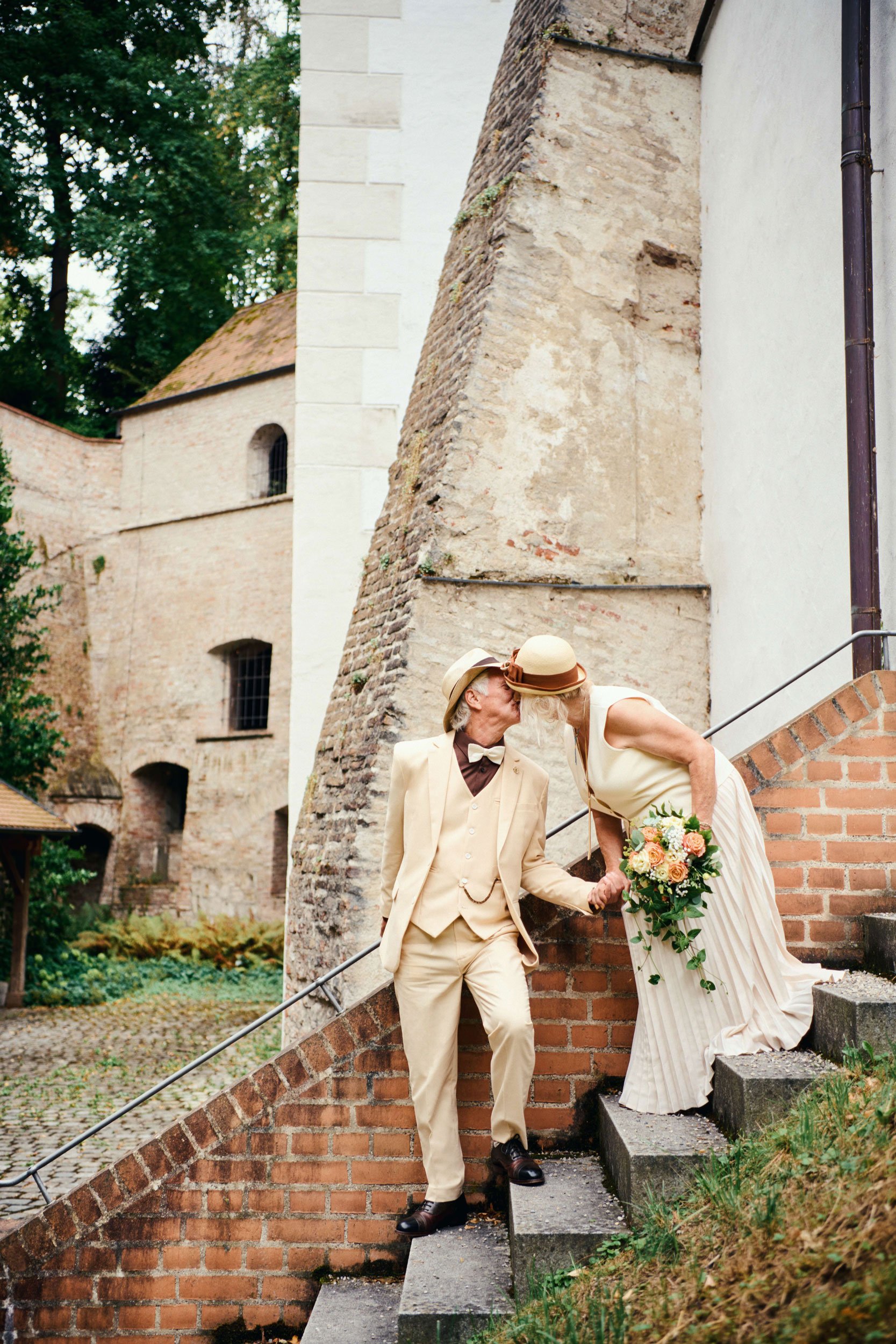 Hochzeit in Augsburg im Standesamt Maximilianstraße – Hochzeitsbilder im Schwäbischen Handwerkermuseum