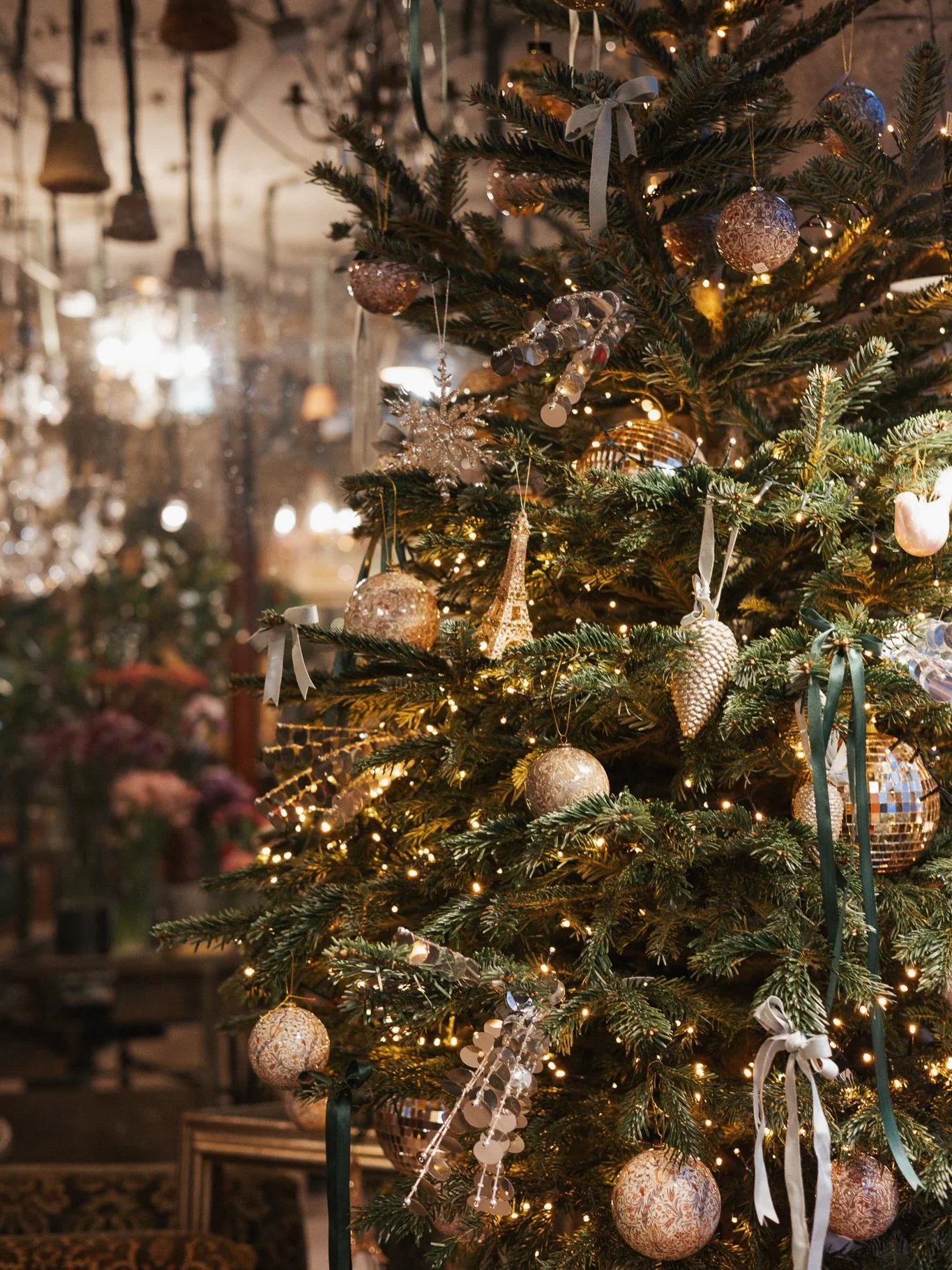 Our 2025 L&rsquo;Arrosoir Christmas tree is here! 🎄✨ And naturally, it wouldn&rsquo;t be complete without its sparkling Eiffel Tower ornament. Stop by L&rsquo;Arrosoir to pick out your own fresh holiday tree and bring a little Parisian magic home fo