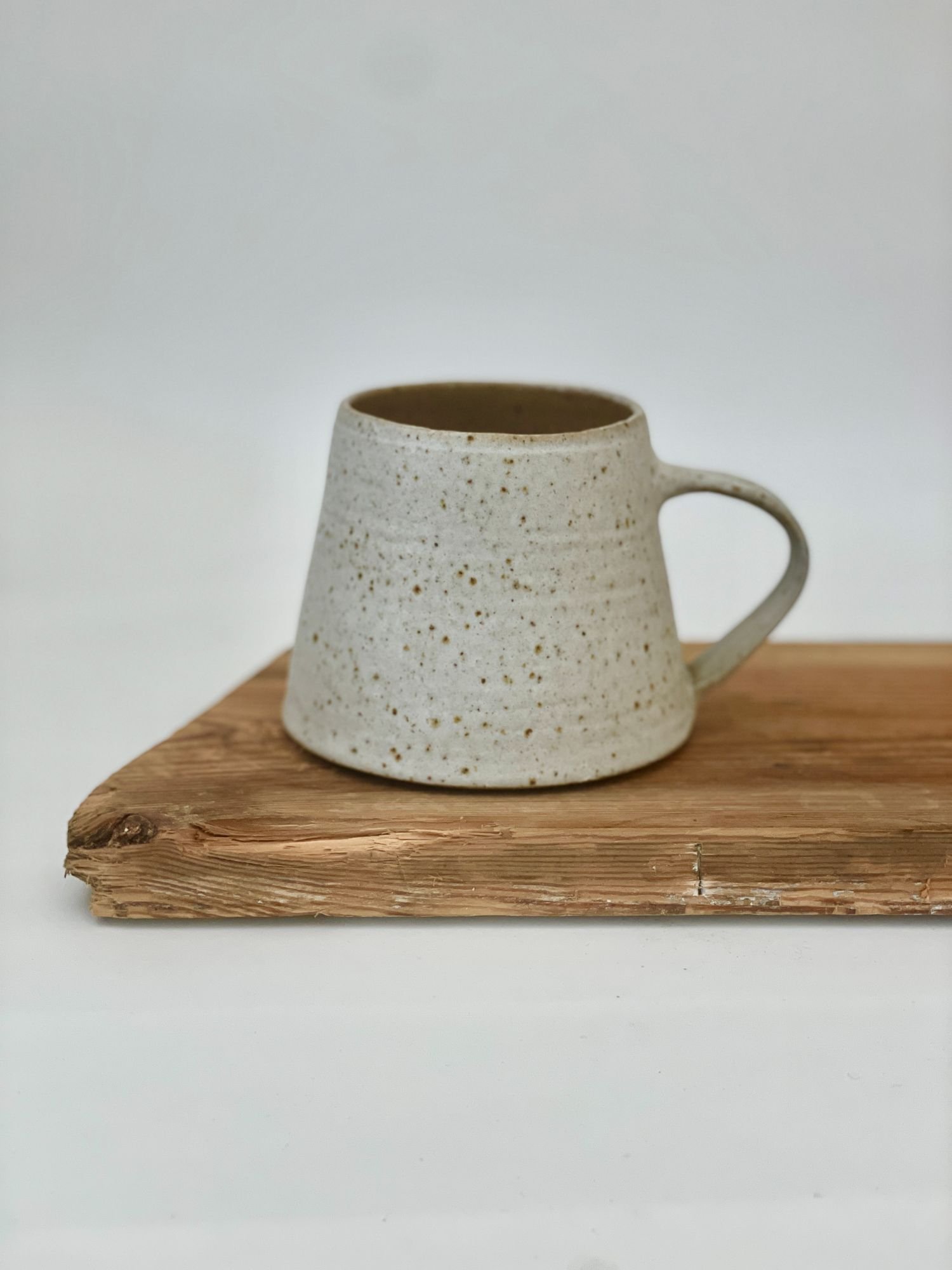 Mug in pebble glaze