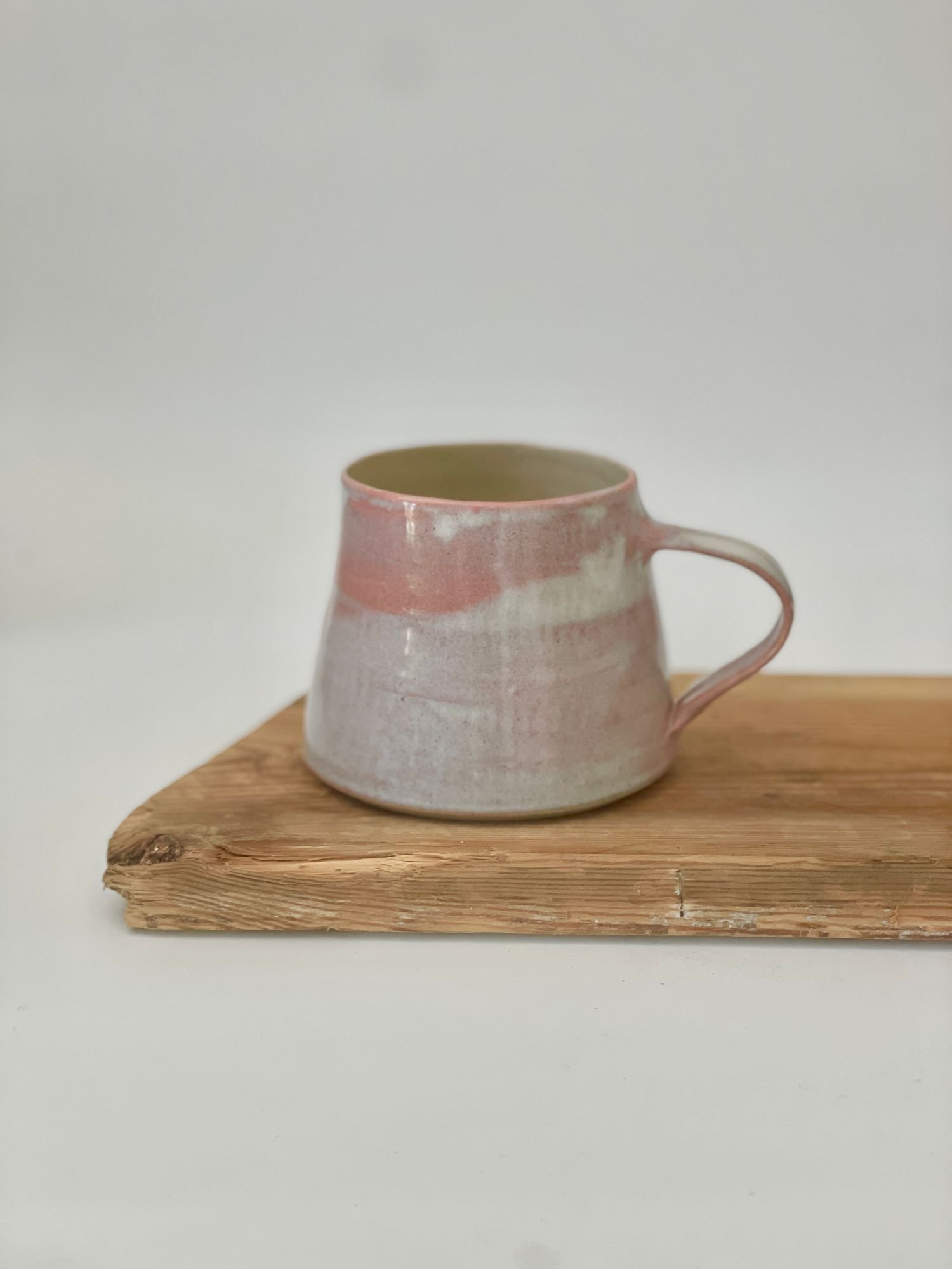 Mug in pink sky glaze