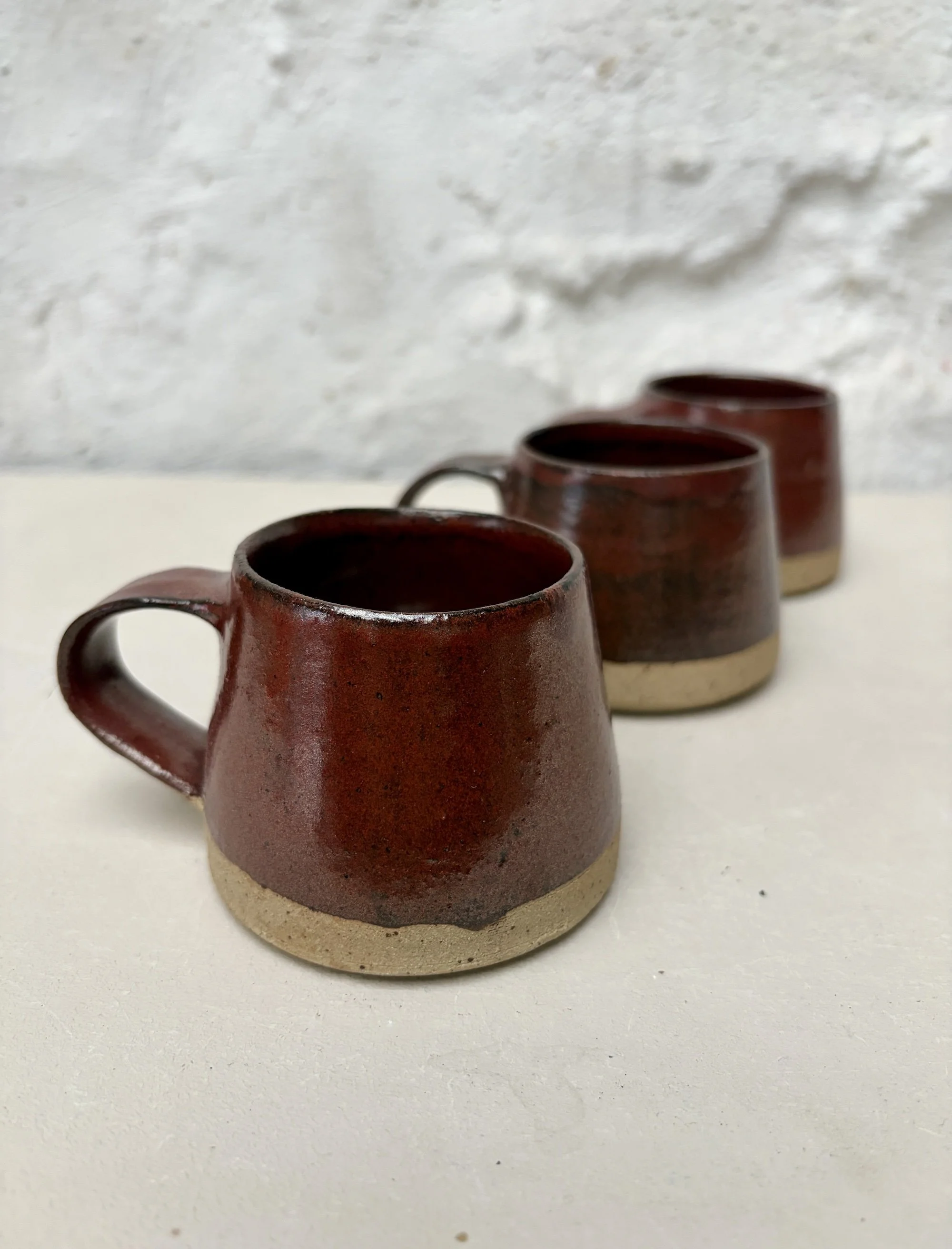 smallcup-molten-action2.jpeg