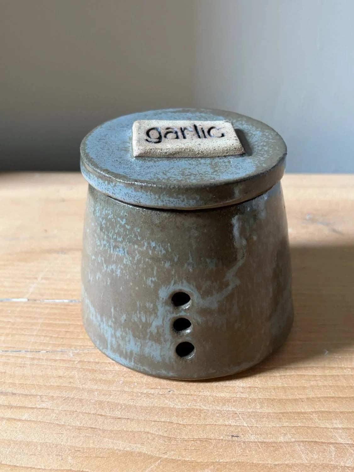 Garlic keeper in dusty blue glaze