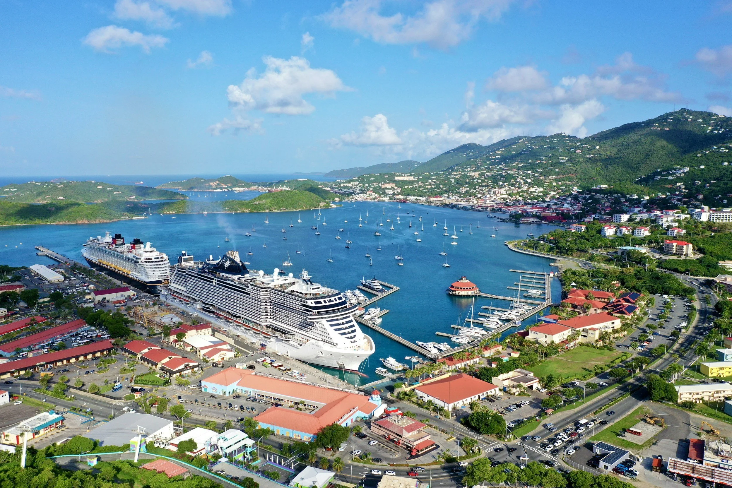 Cruise ships &amp; travel: passengers who love them, crew who live in them