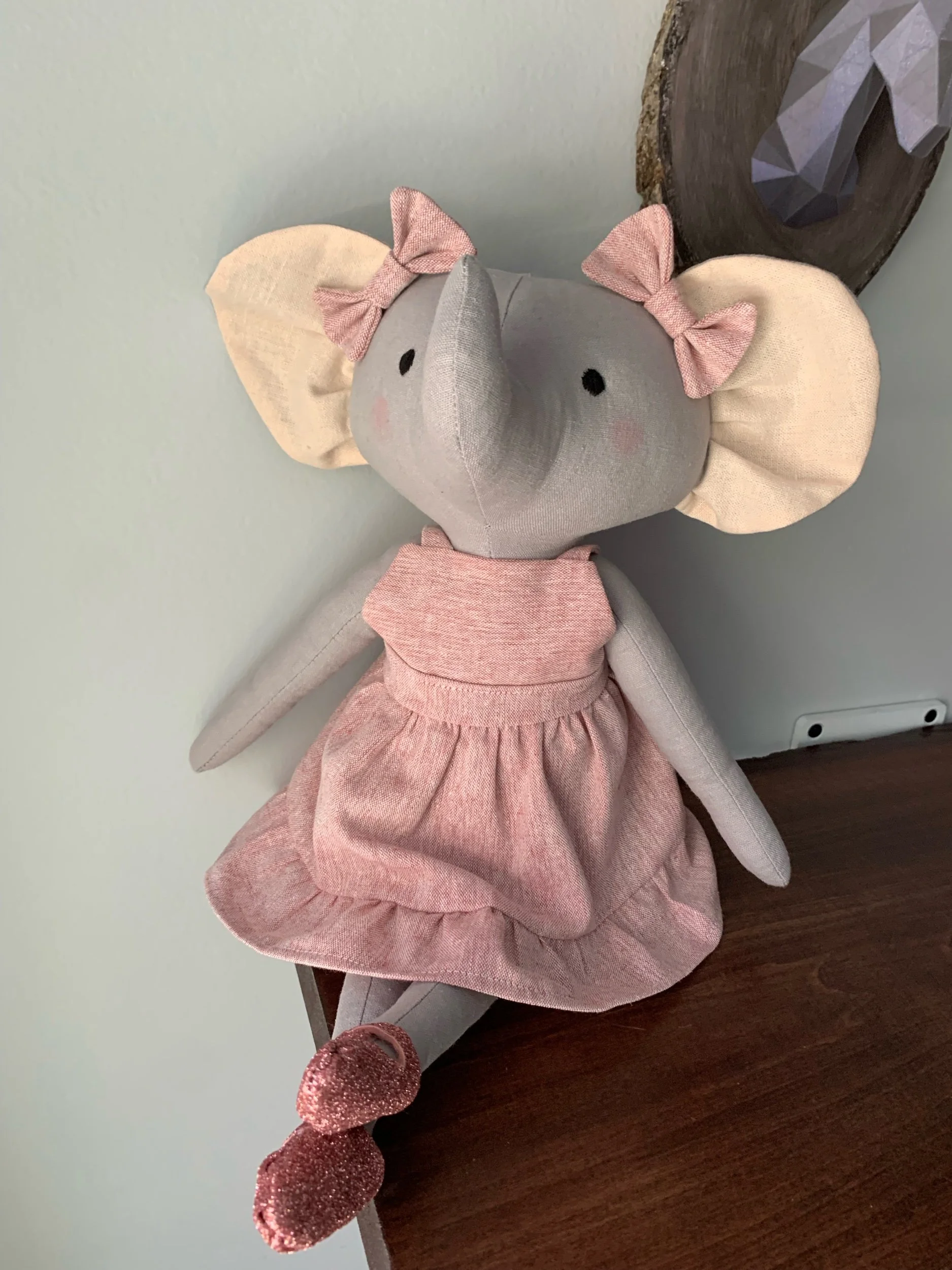 Elephant with dress, extra bow, sparkly shoes