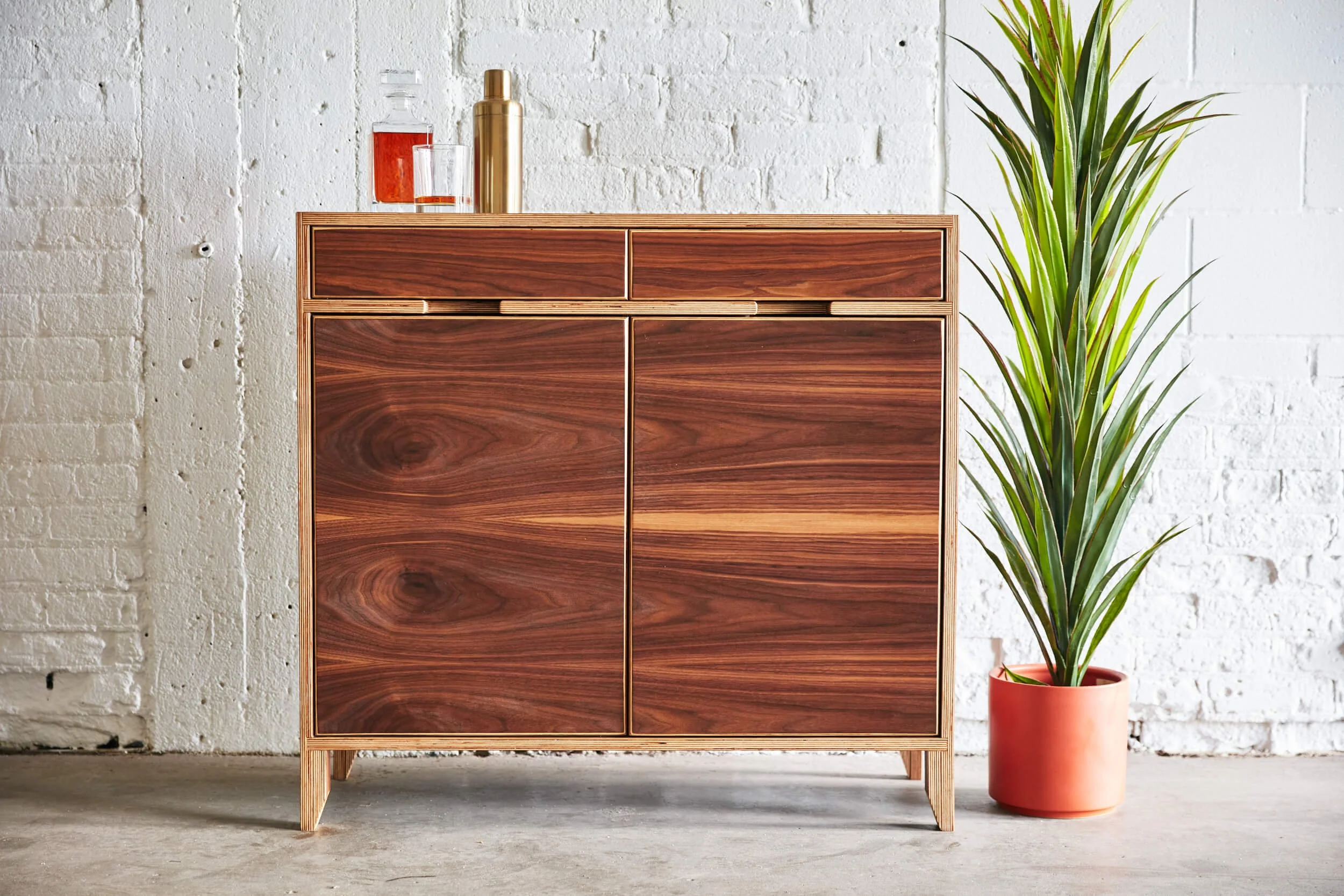 What Is MidCentury Modern Furniture? — Hossle Woodworks MCM