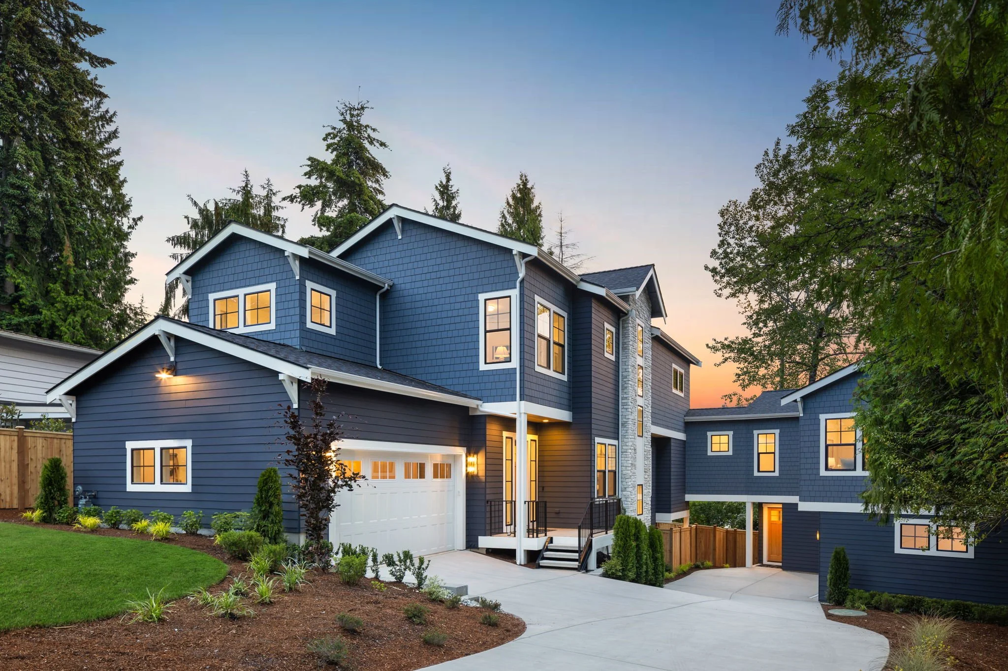 2-web-or-mls-4515-150th-ave-se.jpg