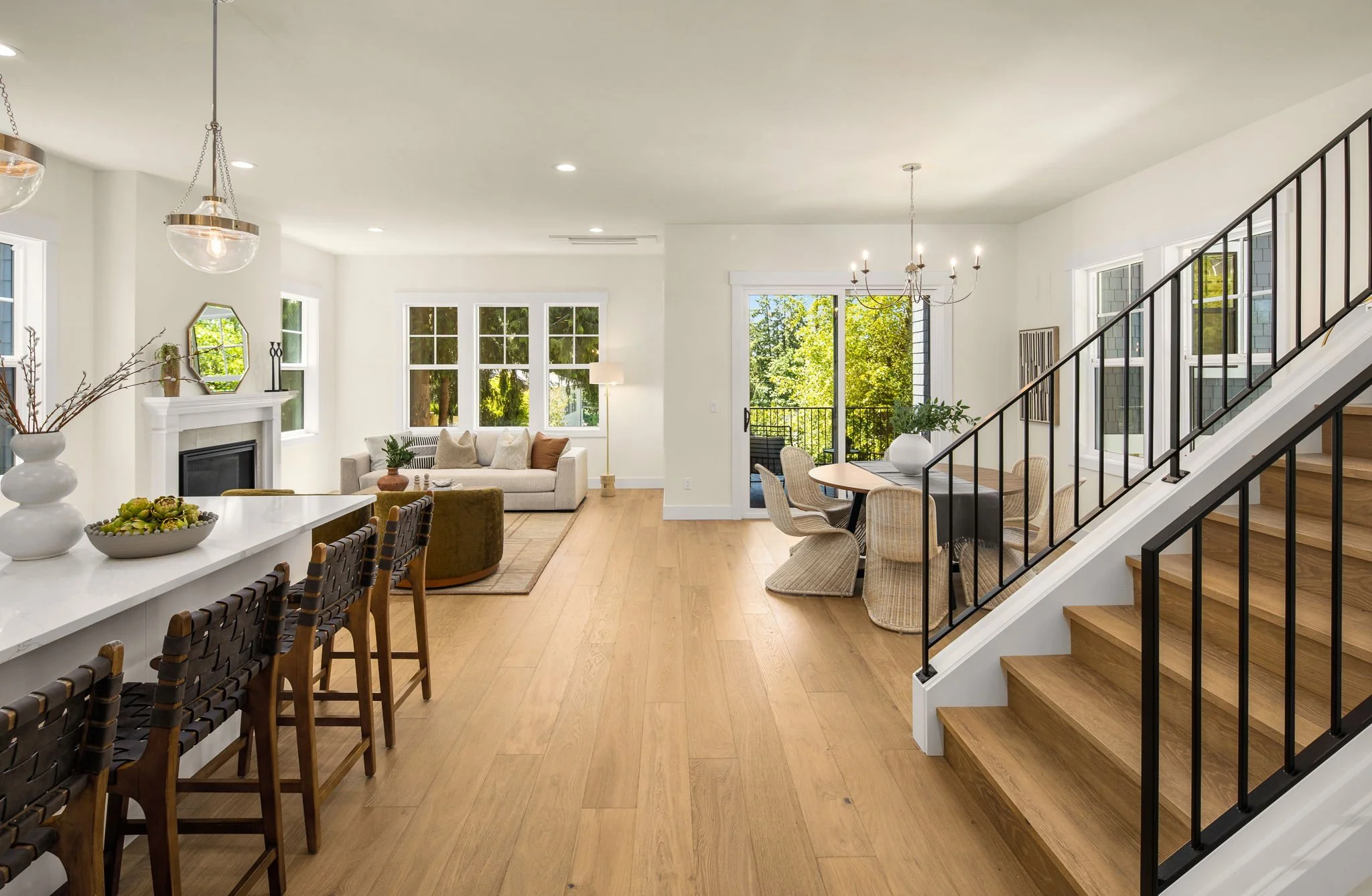 6-web-or-mls-4515-150th-ave-se.jpg