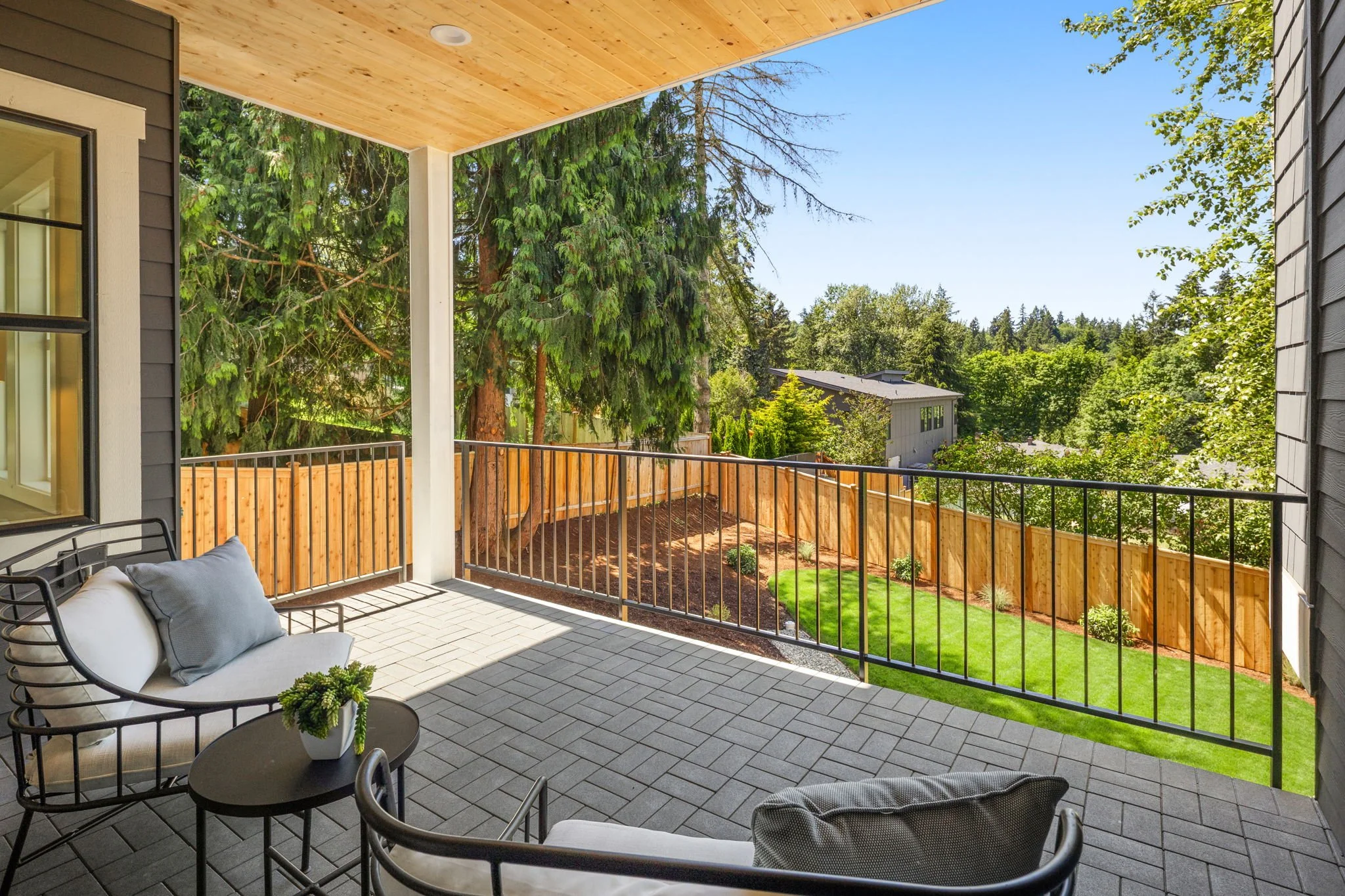 8-web-or-mls-4515-150th-ave-se.jpg