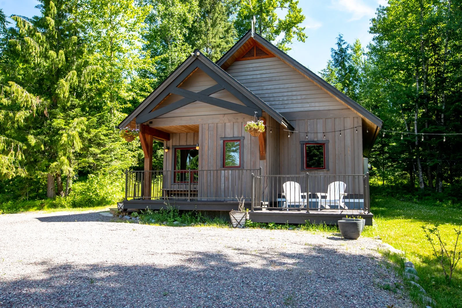 Separate cabin at Back Forty Lodge