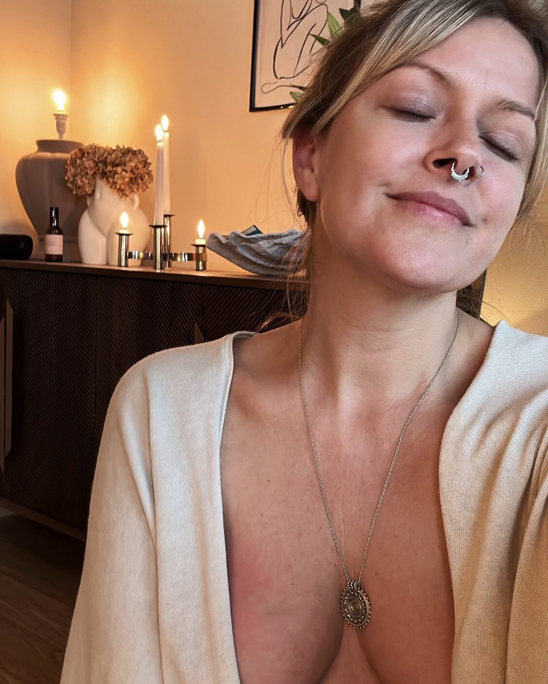 How to say &ldquo;I can&rsquo;t come out tonight because I&rsquo;m getting naked in my living room and praying to the goddess within me&rdquo;.

New moon feels and gosh, I&rsquo;m feeling a lot! But who isn&rsquo;t really&hellip; ever? When you decid