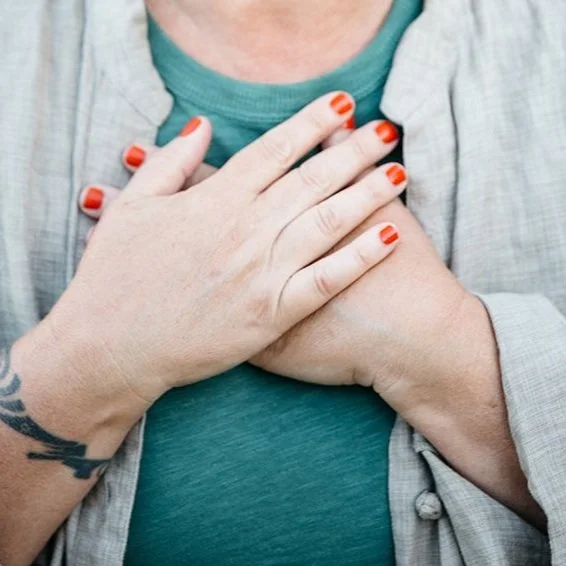 4 Ways to Accept Yourself and reduce Ordinary Loneliness 