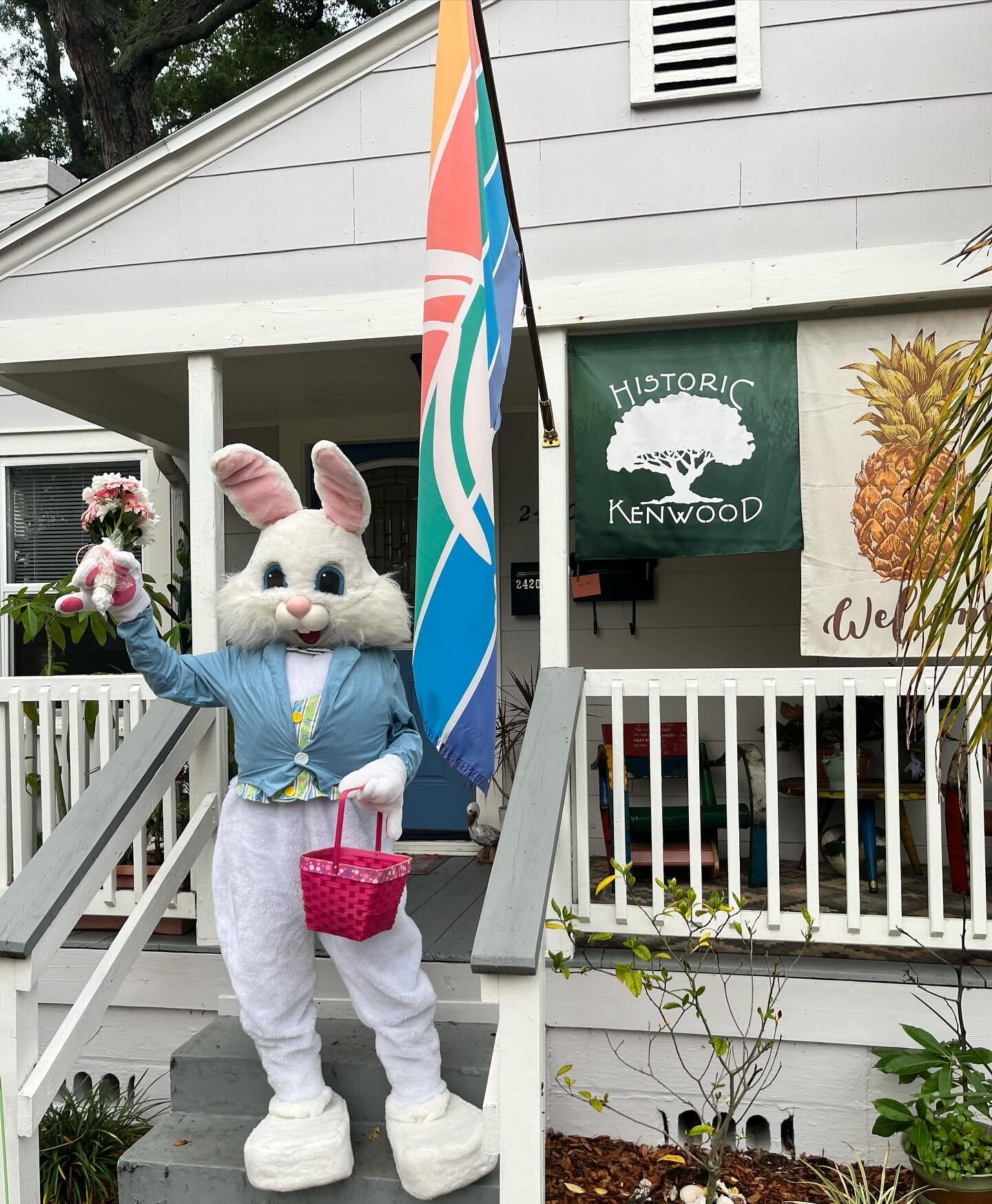 Reminder 🐰 SATURDAY 3/30 at 10am in Seminole Park the Easter Bunny is joining the fun! Be on the lookout @historickenwood village! The bunny is making rounds today! If you see her, say hi and take a pic! Tag us and let us know about it! Don&rsquo;t 