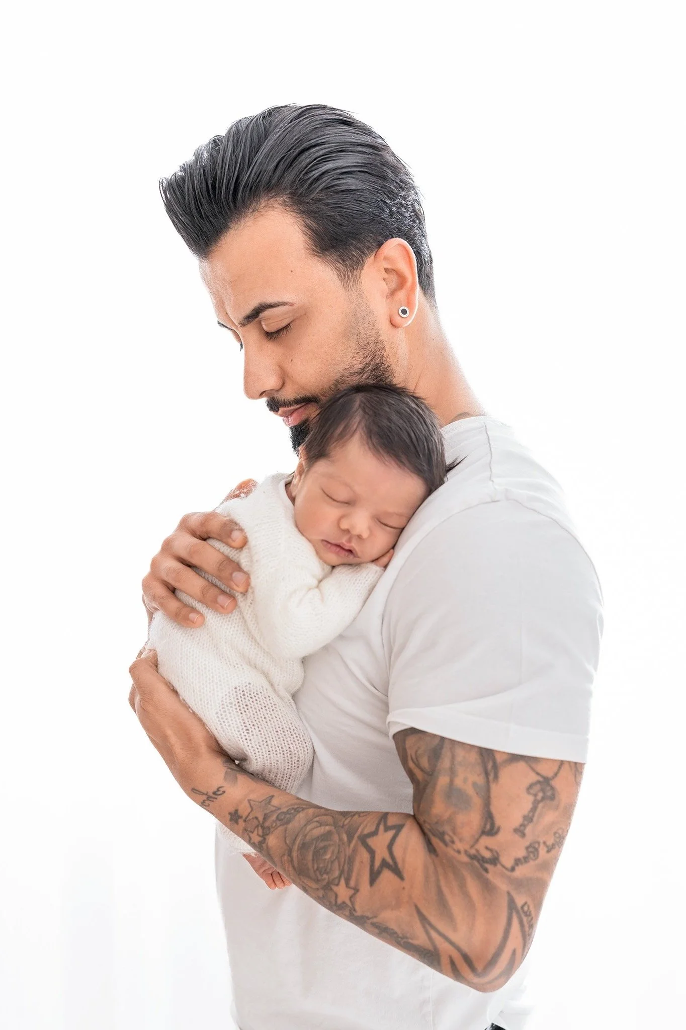 Neugeborenen shooting Saarland Neugeborenenshooting Familienfotografie Babyshooting Newbornfotografie Saarland Saarbrücken Saarlouis Völklingen Newbornshooting Baby Shooting Babyfotografie Babyshooting Newbornfotografie Newborn shooting Saarbrücken F