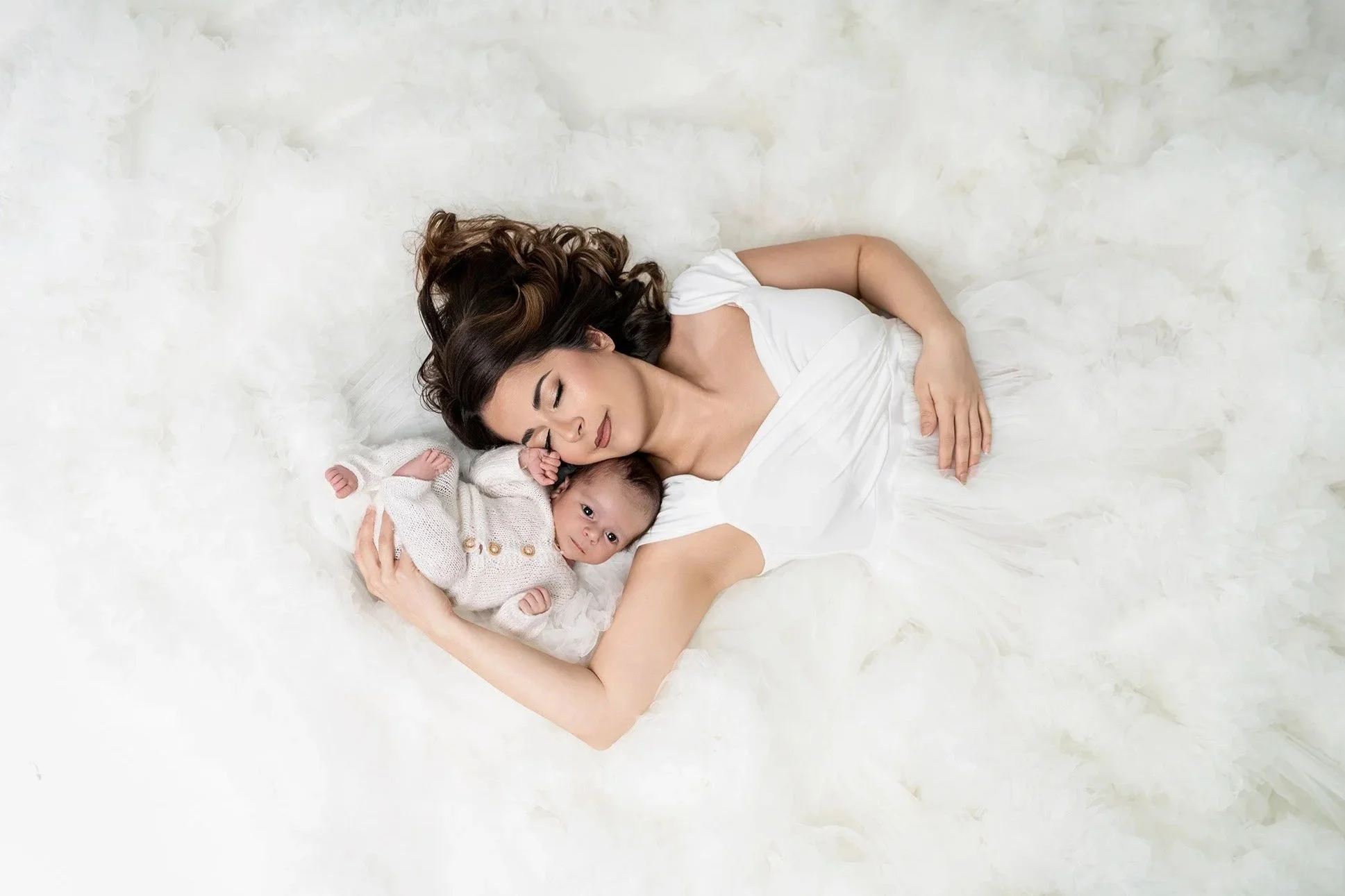 Babyfotos Saarbrücken Newbornfotos Saarland  Newborn Shooting Saarbrücken Babyfotograf Saarland Saarbrücken Saarlouis Völklingen Newbornshooting Baby Shooting Babyfotos Babyshooting Newbornfotografie Newbornshooting Familienshooting Familienfotos Fam
