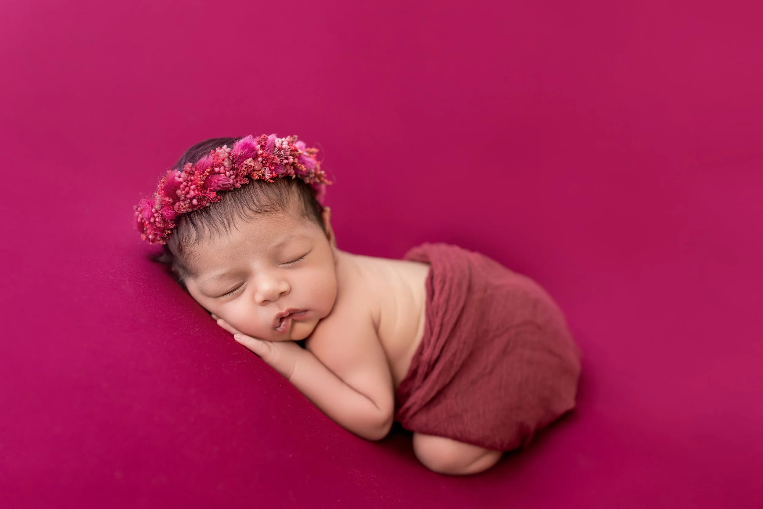 Babyshooting Saarbrücken Newbornfotos Saarland  Newborn Shooting Saarbrücken Babyfotograf Saarland Saarbrücken Saarlouis Völklingen Newbornshooting Baby Shooting Babyfotos Babyshooting Newbornfotografie Newbornshooting Familienshooting Familienfotos 