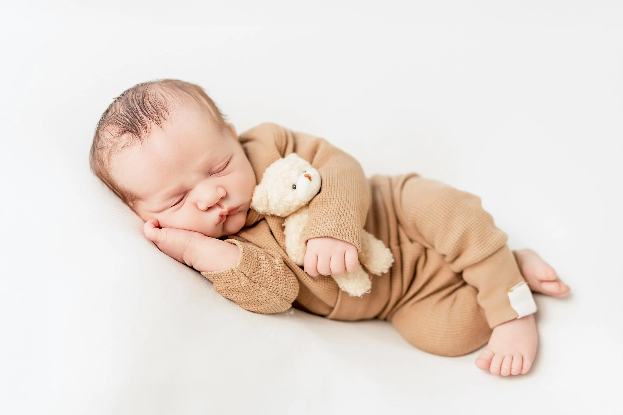 Babyshooting Saarbrücken Newbornfotos Saarland
Newborn Shooting Saarbrücken
Babyfotograf Saarland Saarbrücken Saarlouis Völklingen Newbornshooting Baby Shooting Babyfotos Babyshooting Newbornfotografie Newbornshooting Familienshooting Familienfotos
