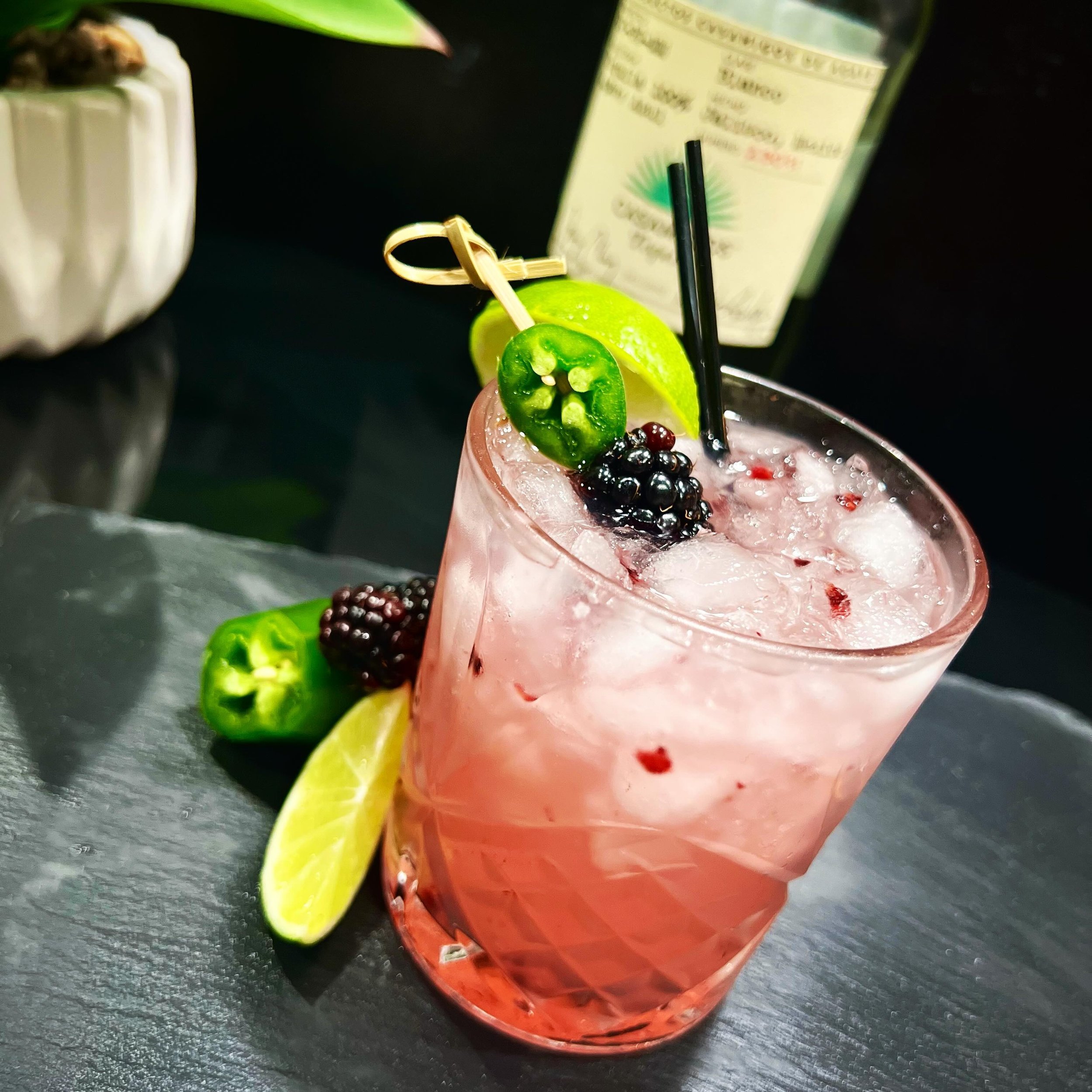 Casamigos Blackberry Jalape&ntilde;o Margarita 😋💦🍋&zwj;🟩
&bull;
&bull;
&bull;
#casamigos #margarita #bar #bartender #its5oclocksomewhere #mobilebar #tequila #yummy