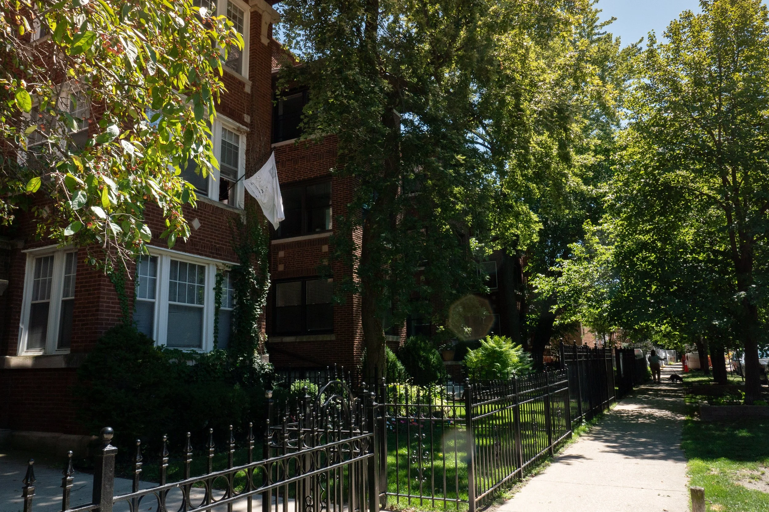 JI YAng_WhiteFlag_08112022_000 - JI YAng.JPG