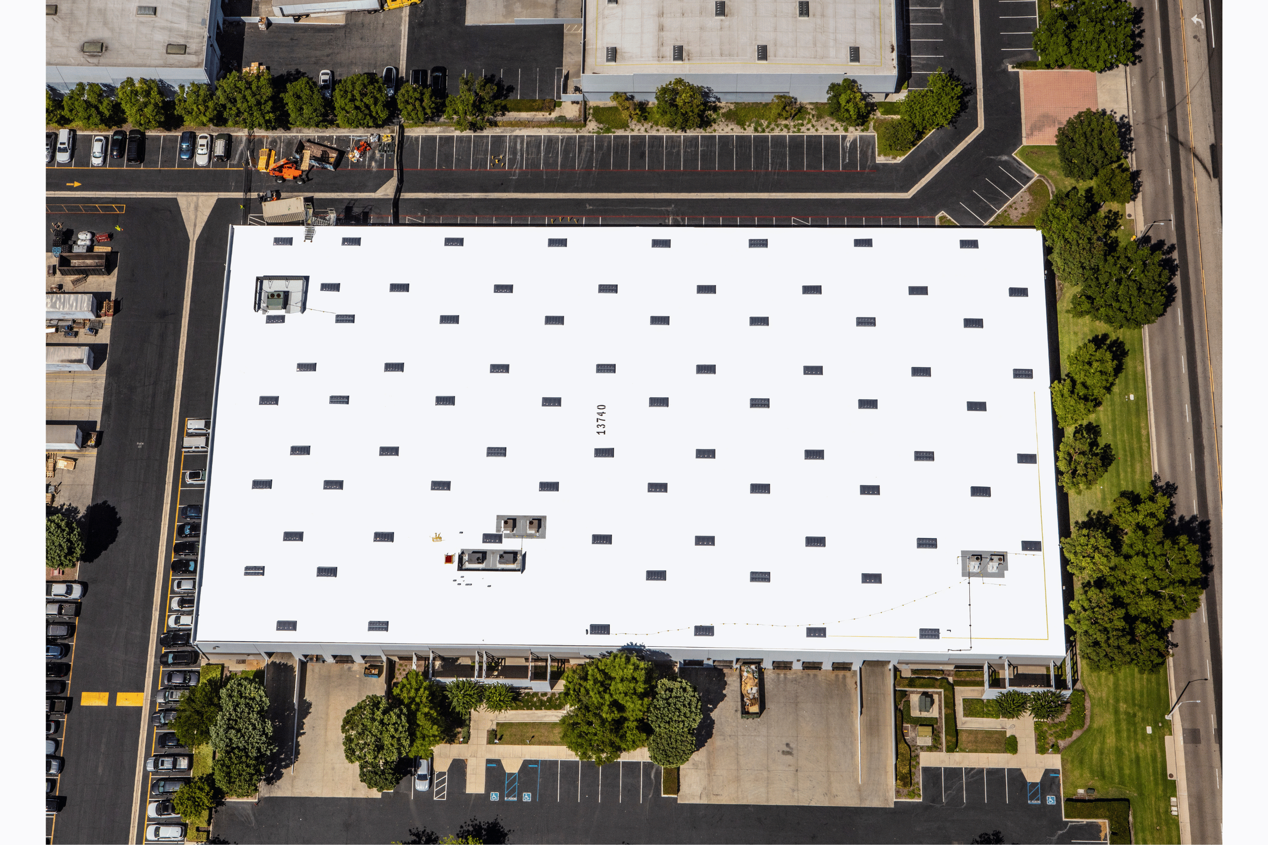 Commercial roofing installation 