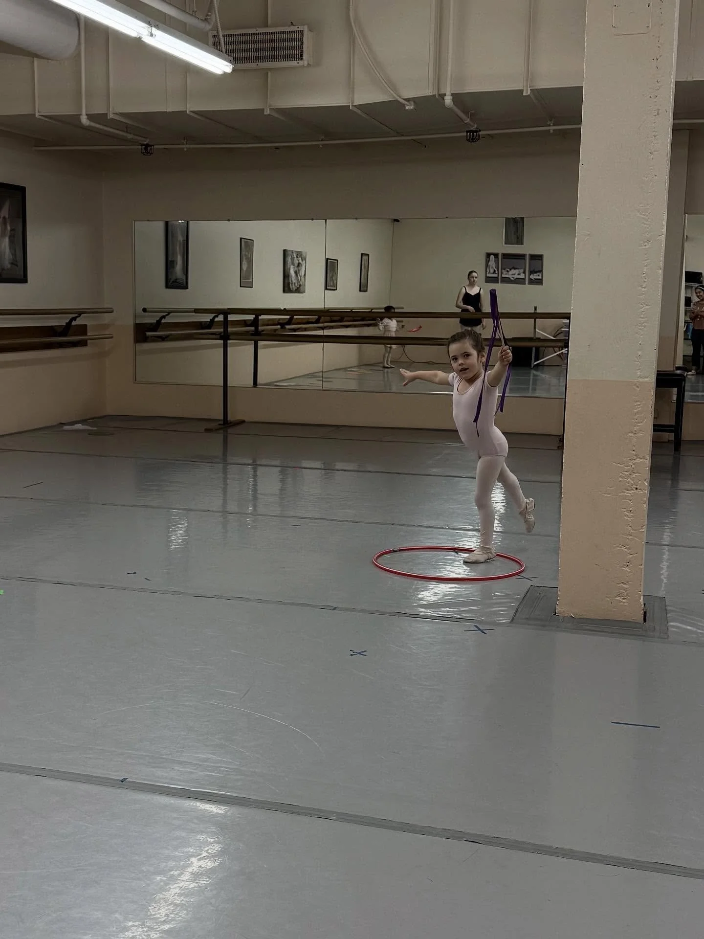 Need a rainy day activity? We have pre-ballet on Thursdays, 2:45-3:30p every week! Take your free trial today!

#ballet #ballerinas #bunheads #balletgram #balletpost #balletlove #loveofballet #instaballet #instagramballerinas #beautifulballerinas #da