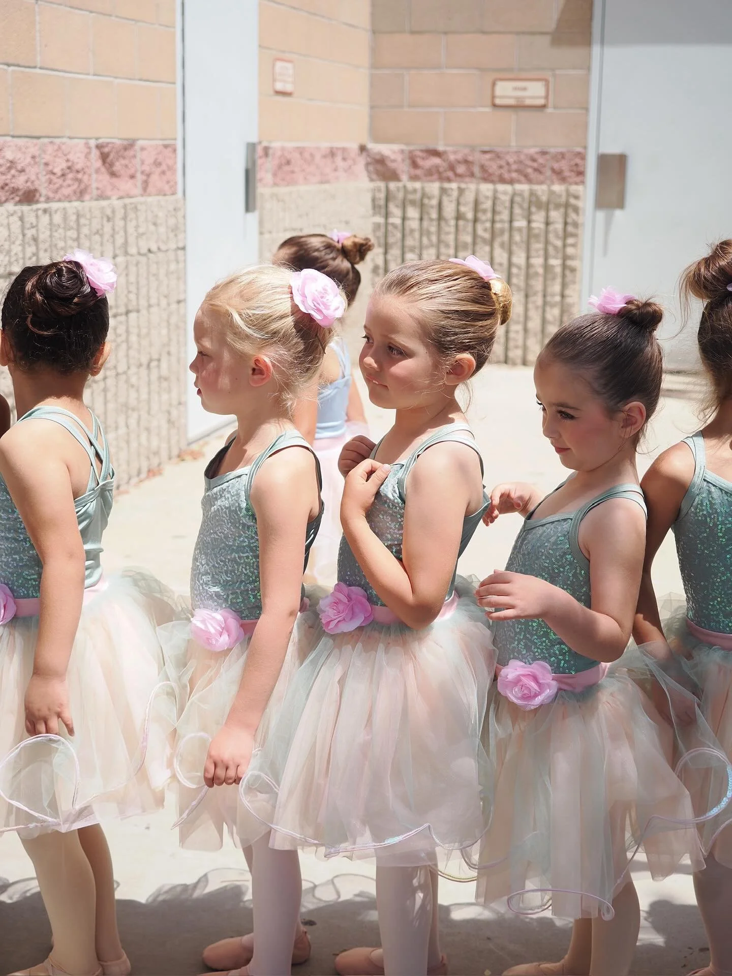 2/2 day! We hope everyone dances today! 

#tutuday #ballet #ballerinas #bunheads #balletgram #balletpost #balletlove #loveofballet #instaballet #instagramballerinas #beautifulballerinas #dance #dancergram #ventura #venturacounty #balletacademyventura