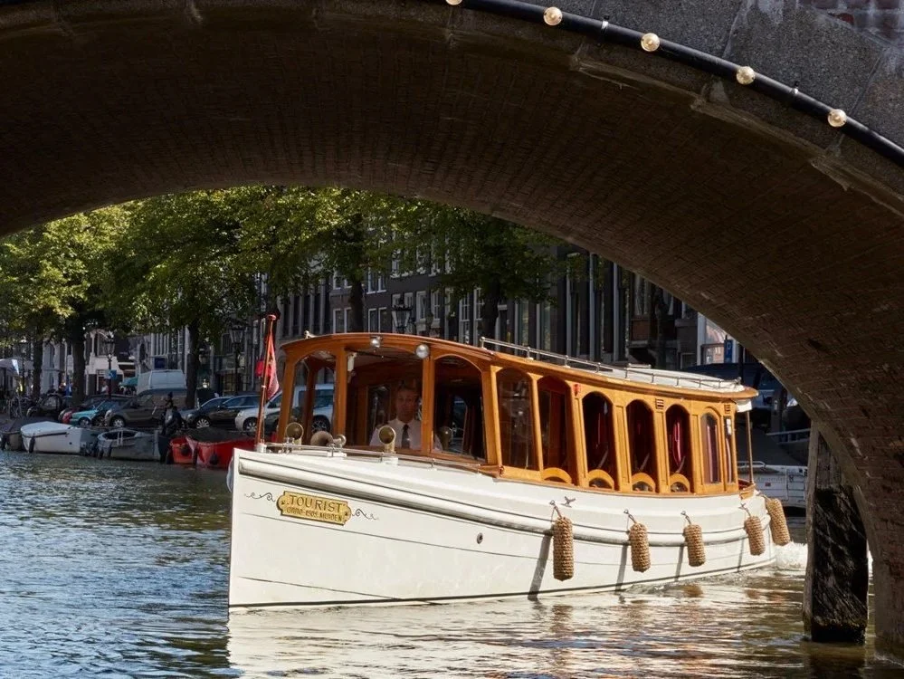 Pulitzer Canal Cruise