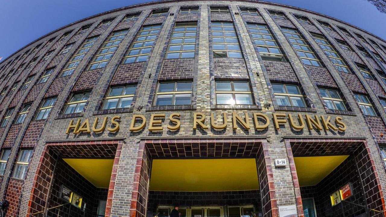 Mozart and Bernstein at the Haus des Rundfunks, Berlin